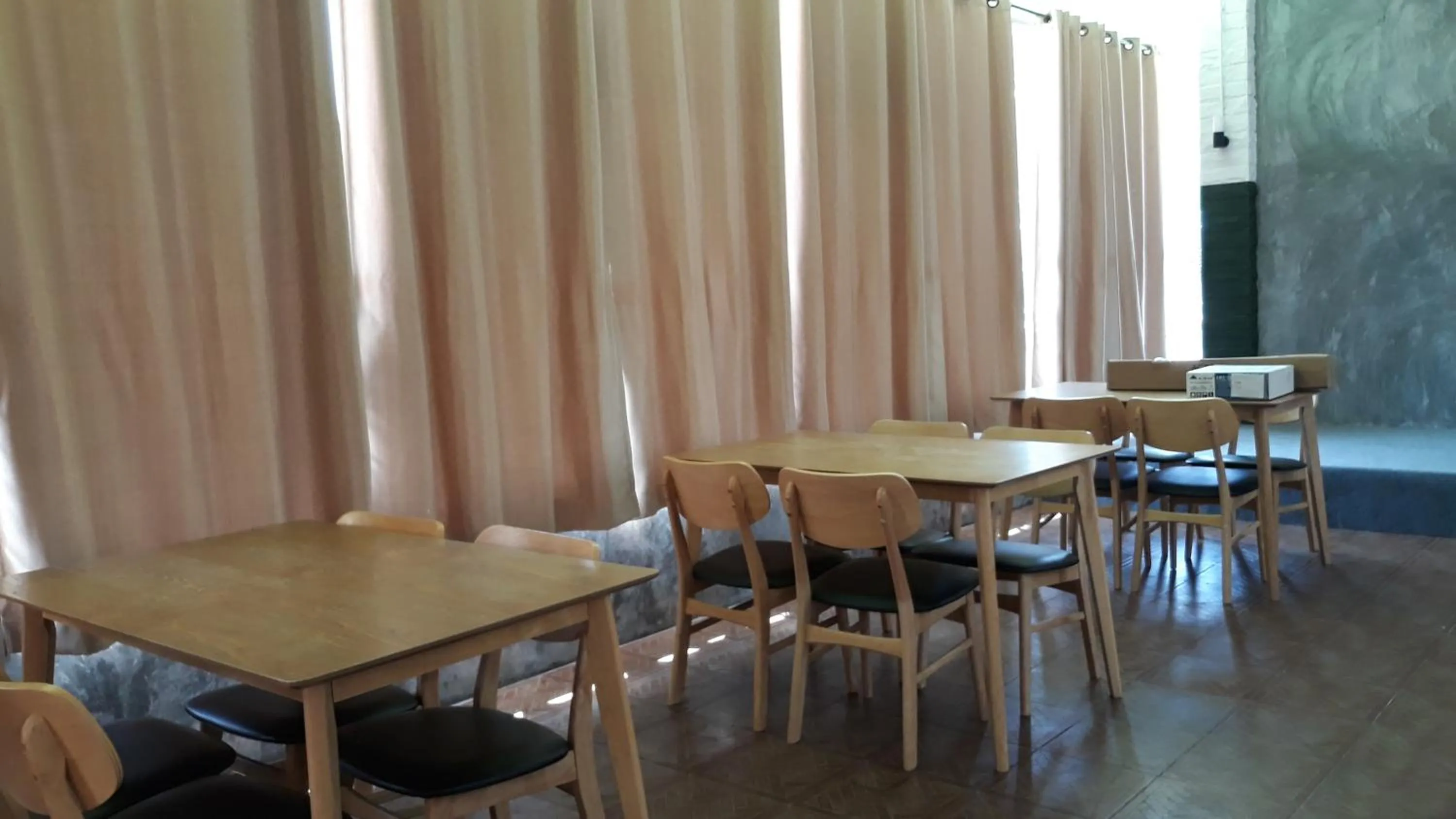 Restaurant/places to eat in Chumphon Travelodge