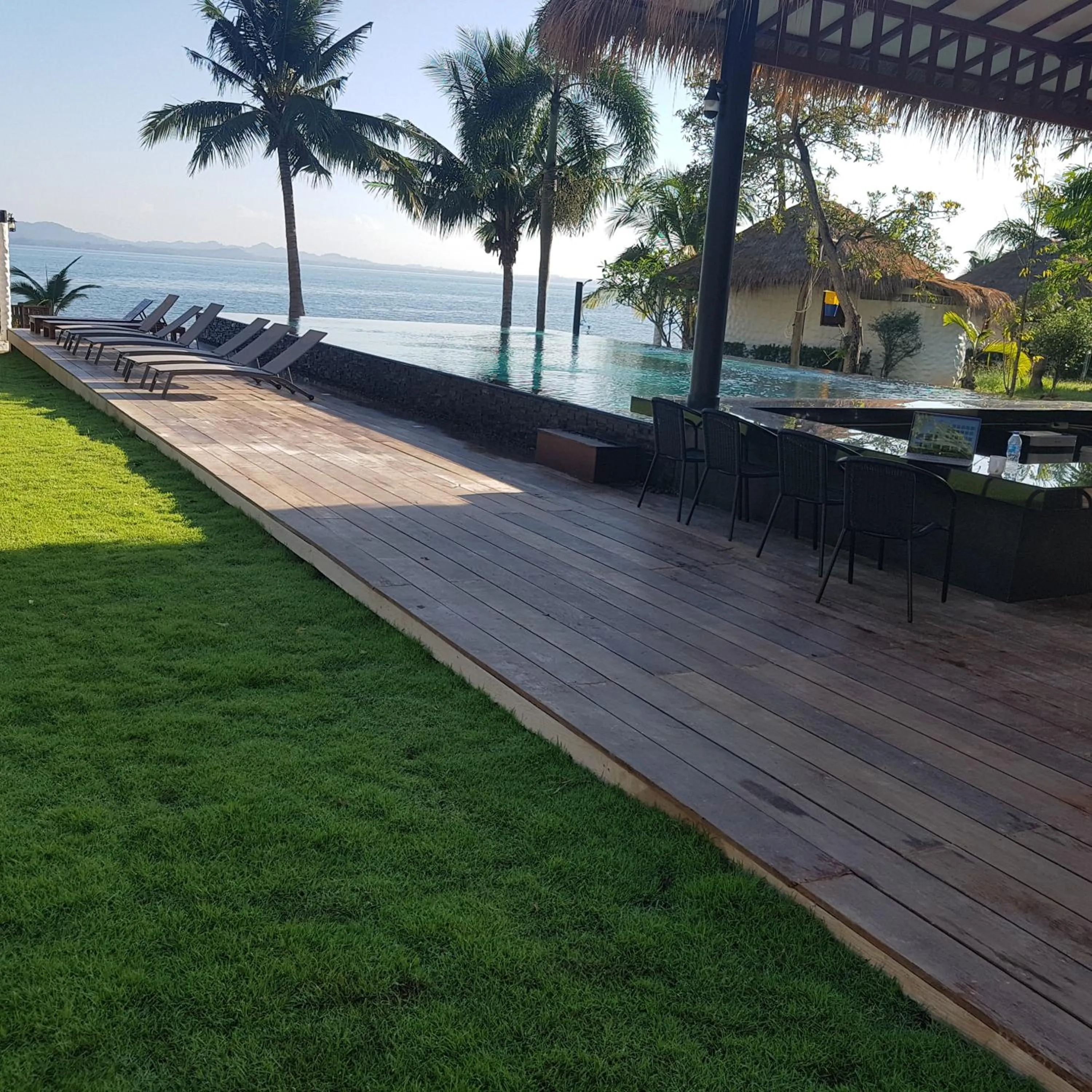 Pool view in Sunrise Beach Resort