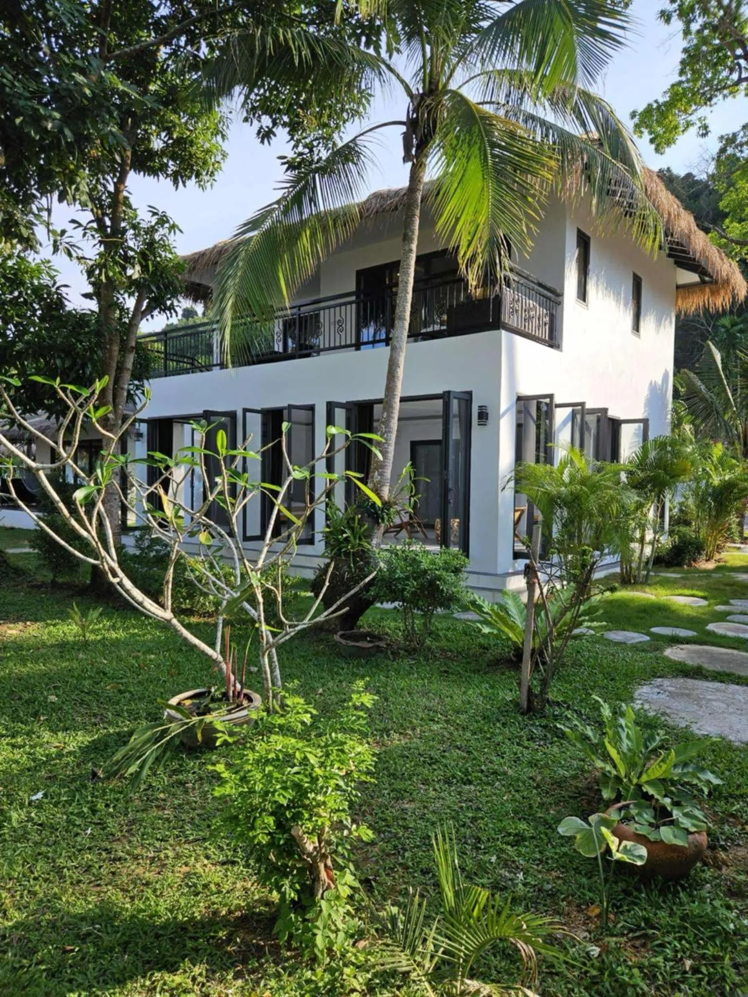 Property building in Sunrise Beach Resort