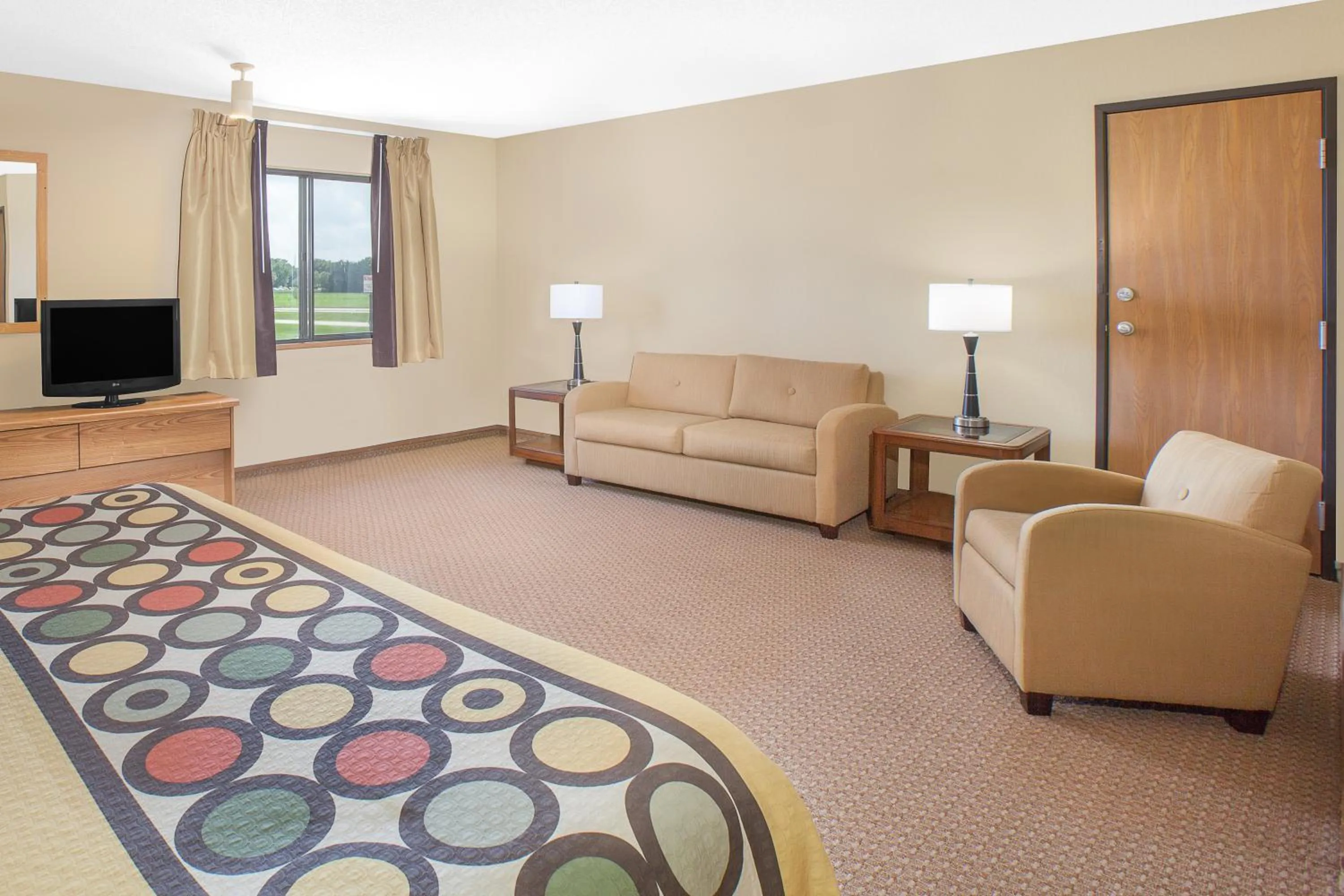 Super 8 by Wyndham Mt Pleasant