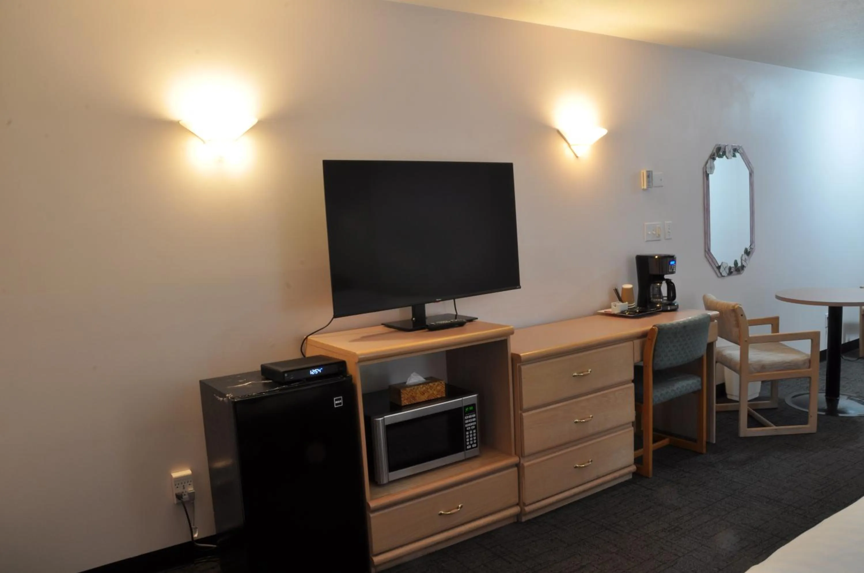 Canadas Best Value Inn Mile-0-Motel Lillooet