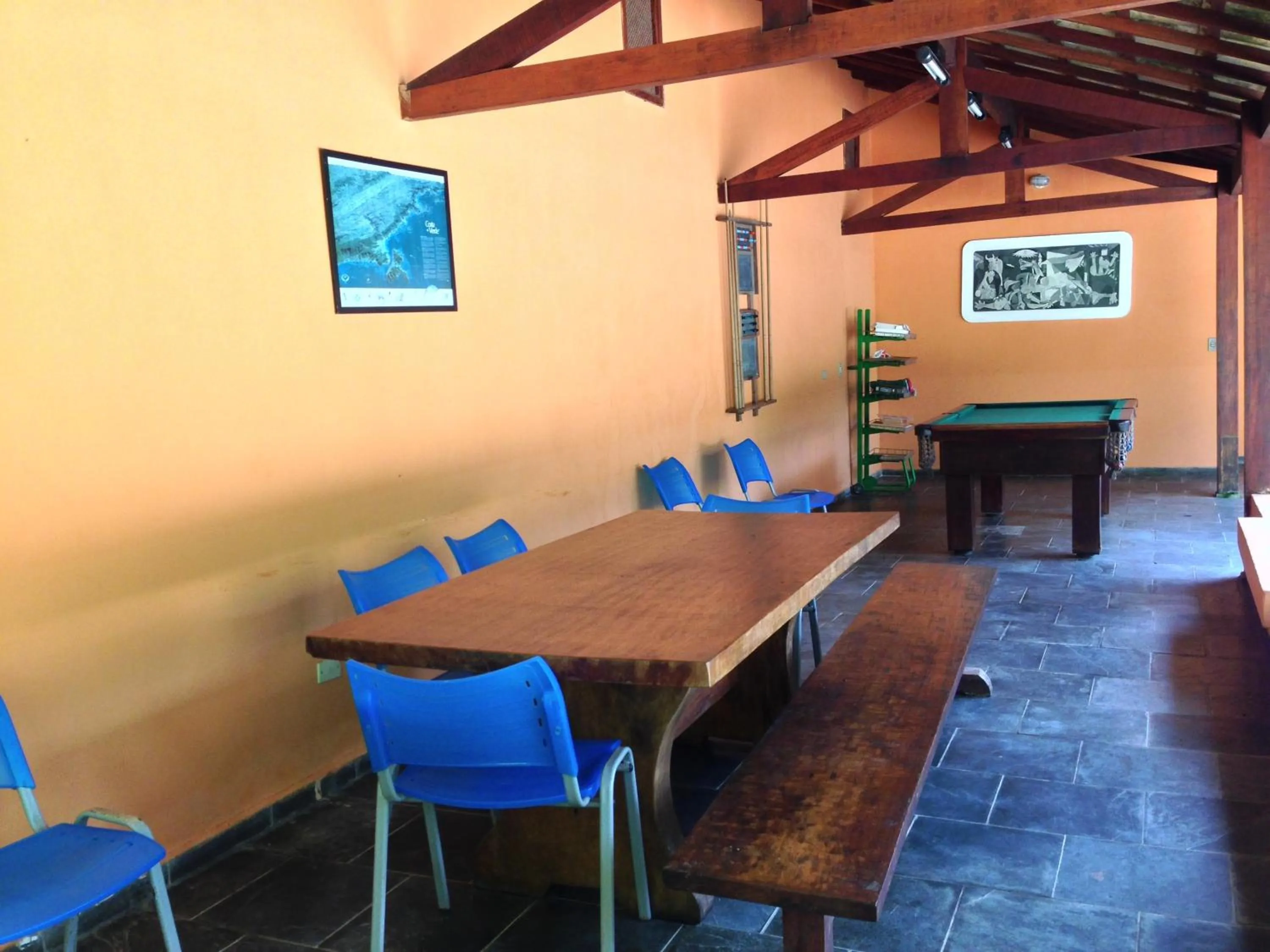Restaurant/places to eat in Pousada Canto Verde