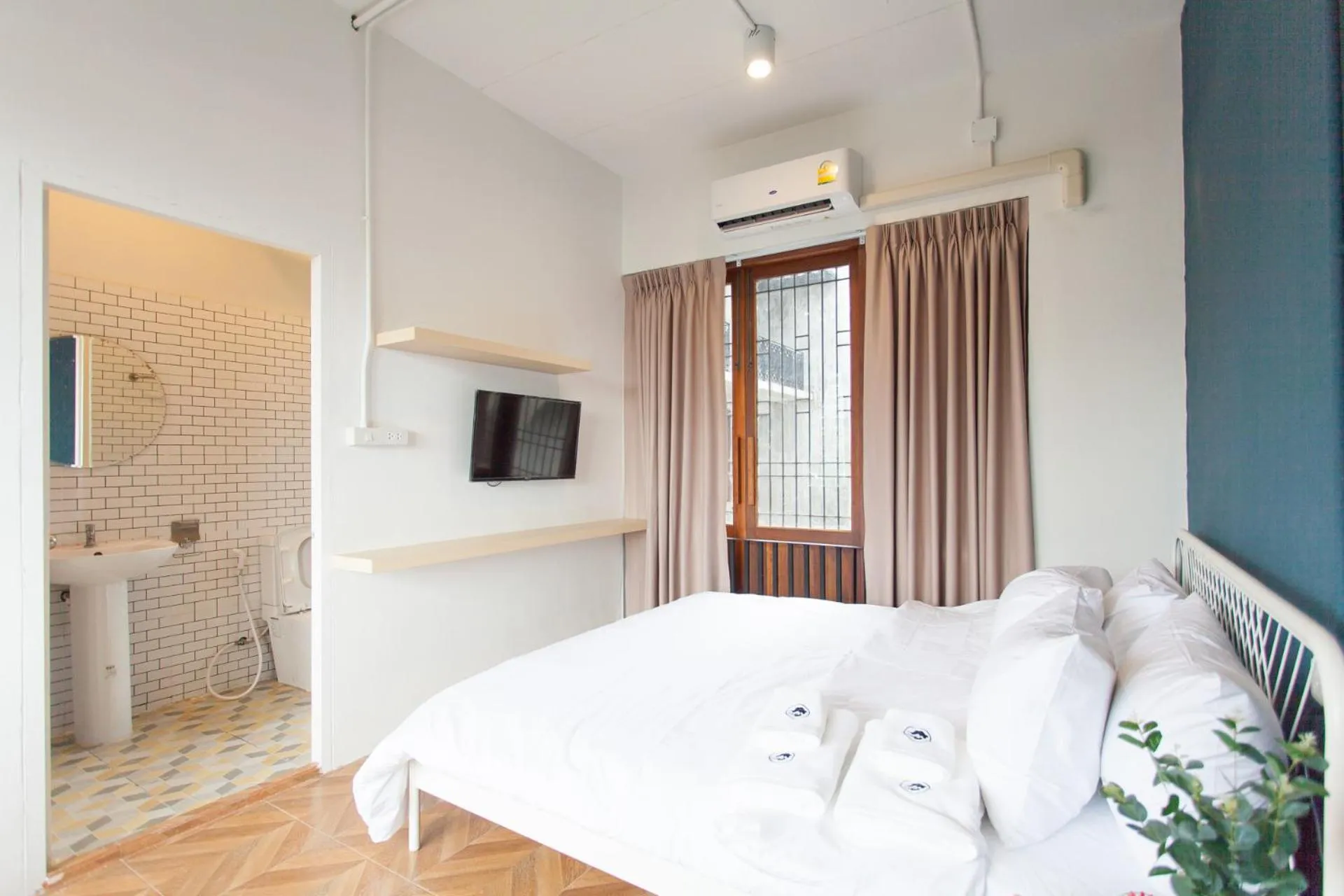 Bed in House Of PaPa Bangkok Siam