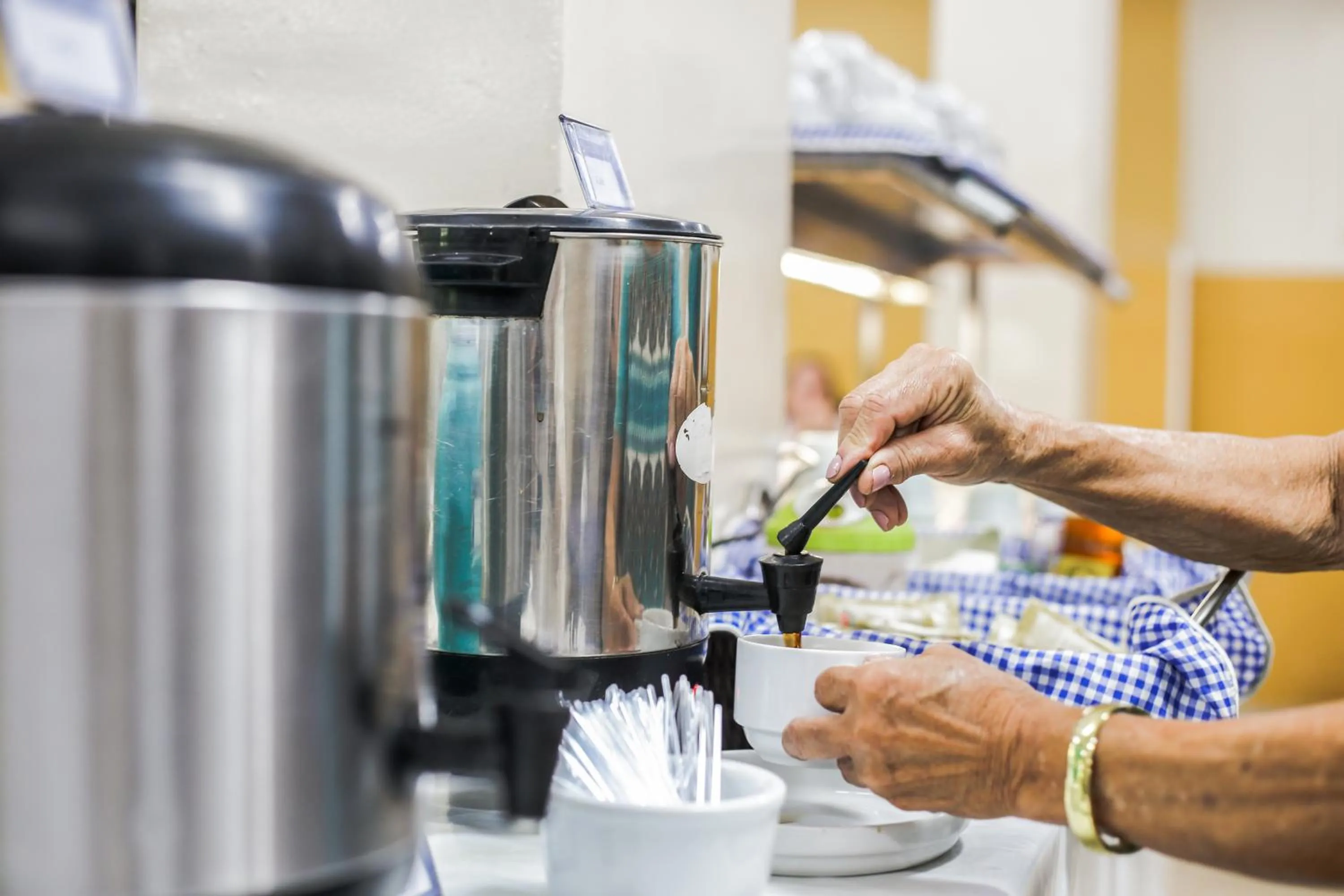 Coffee/tea facilities in Hotel Faenician