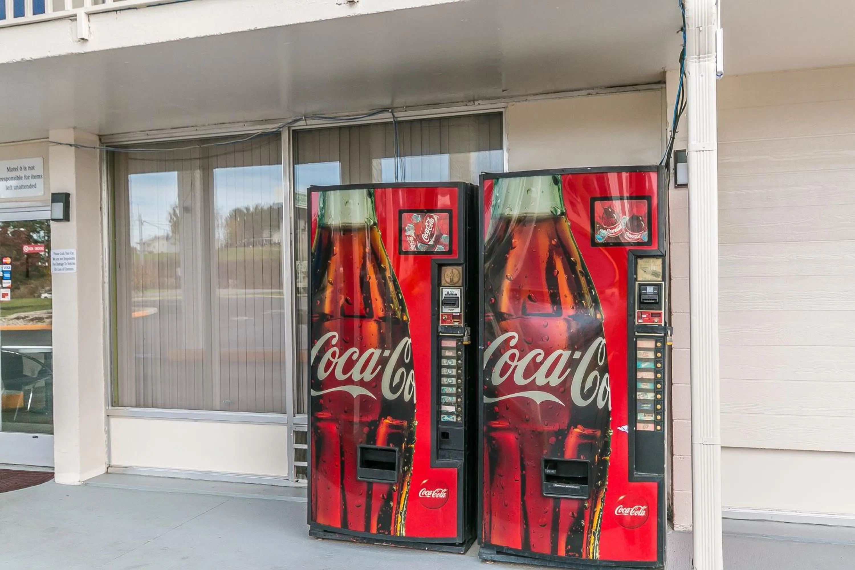 Decorative detail in Motel 6-Somerset, KY