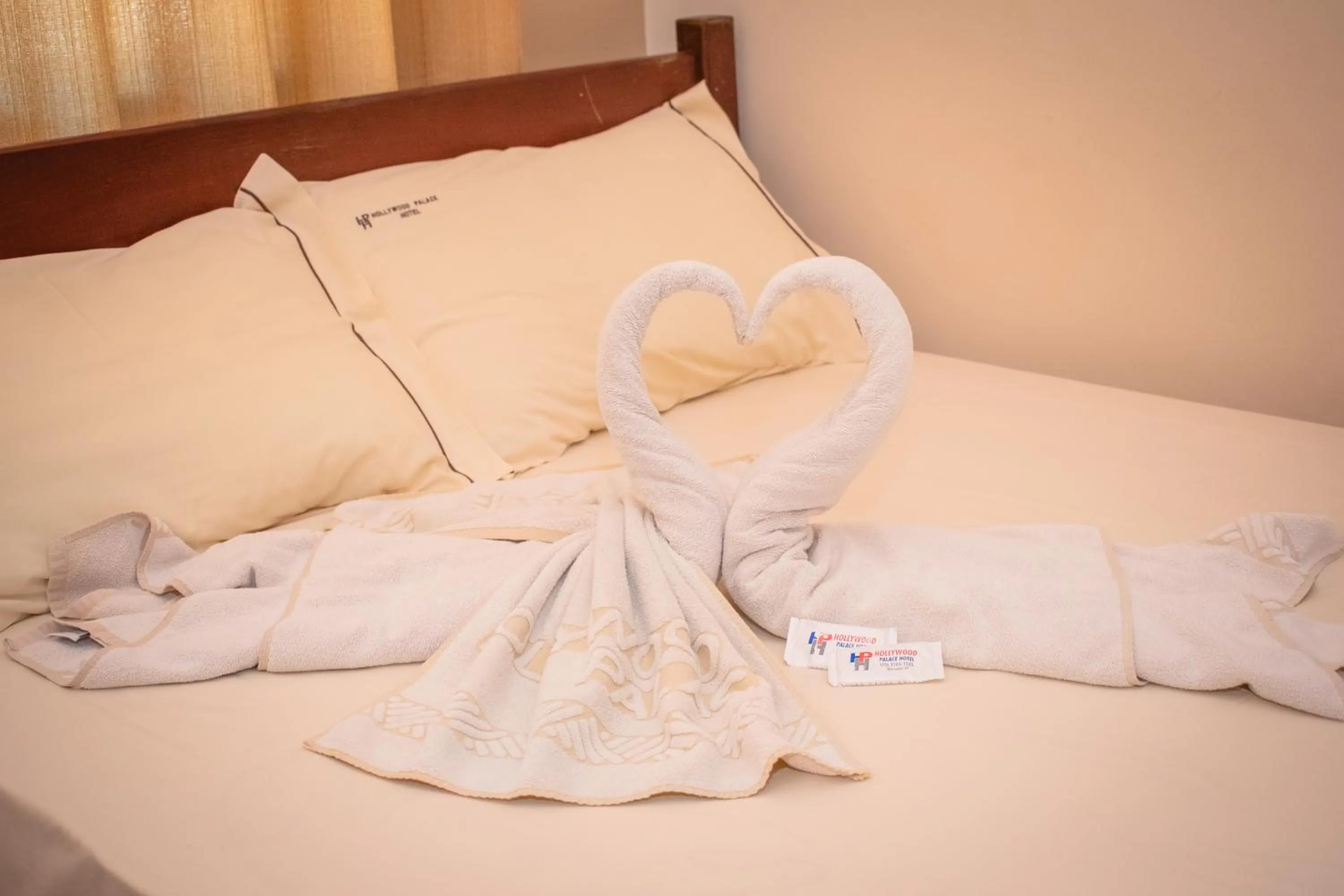 Bed in Hollywood Palace Hotel