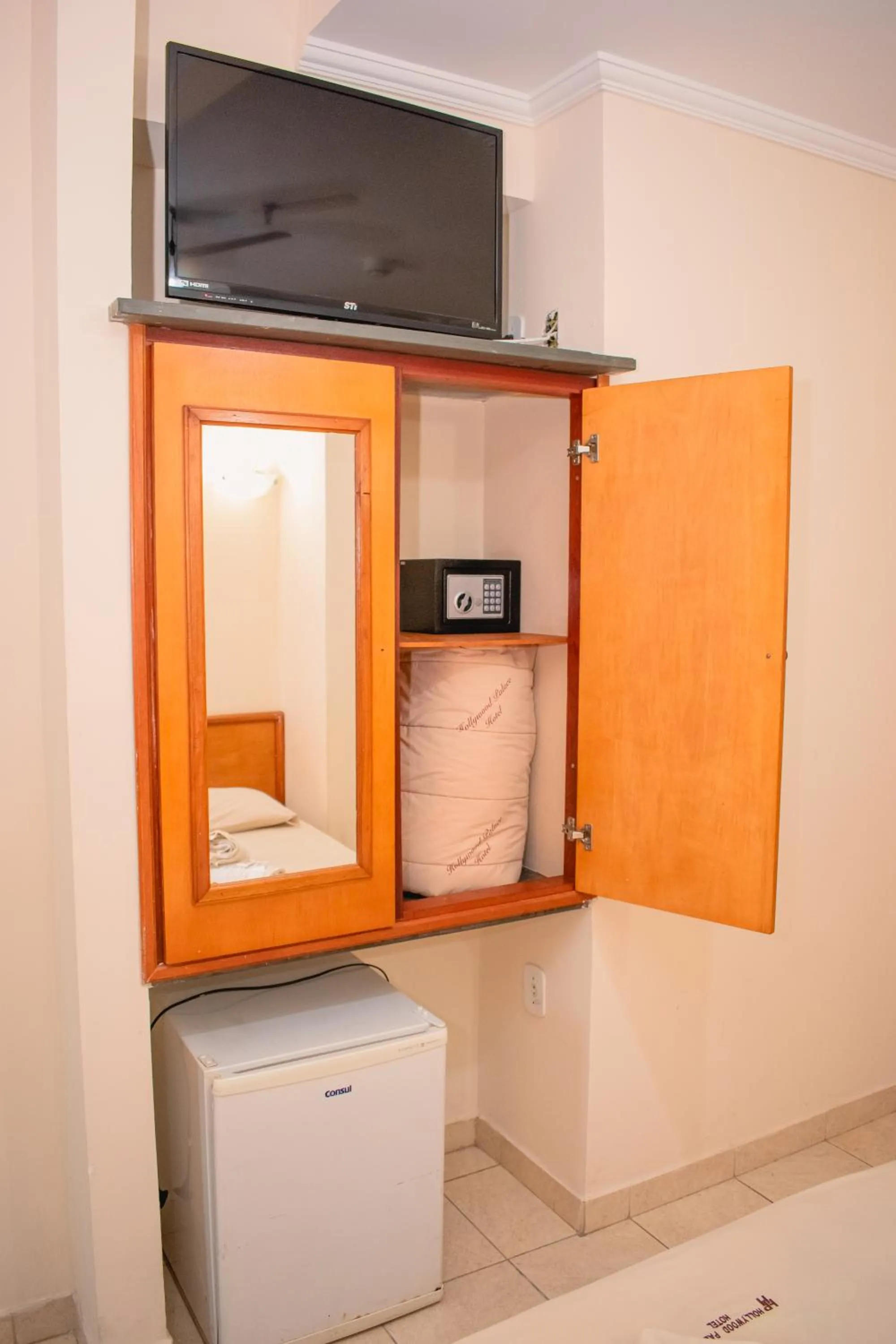 Hollywood Palace Hotel