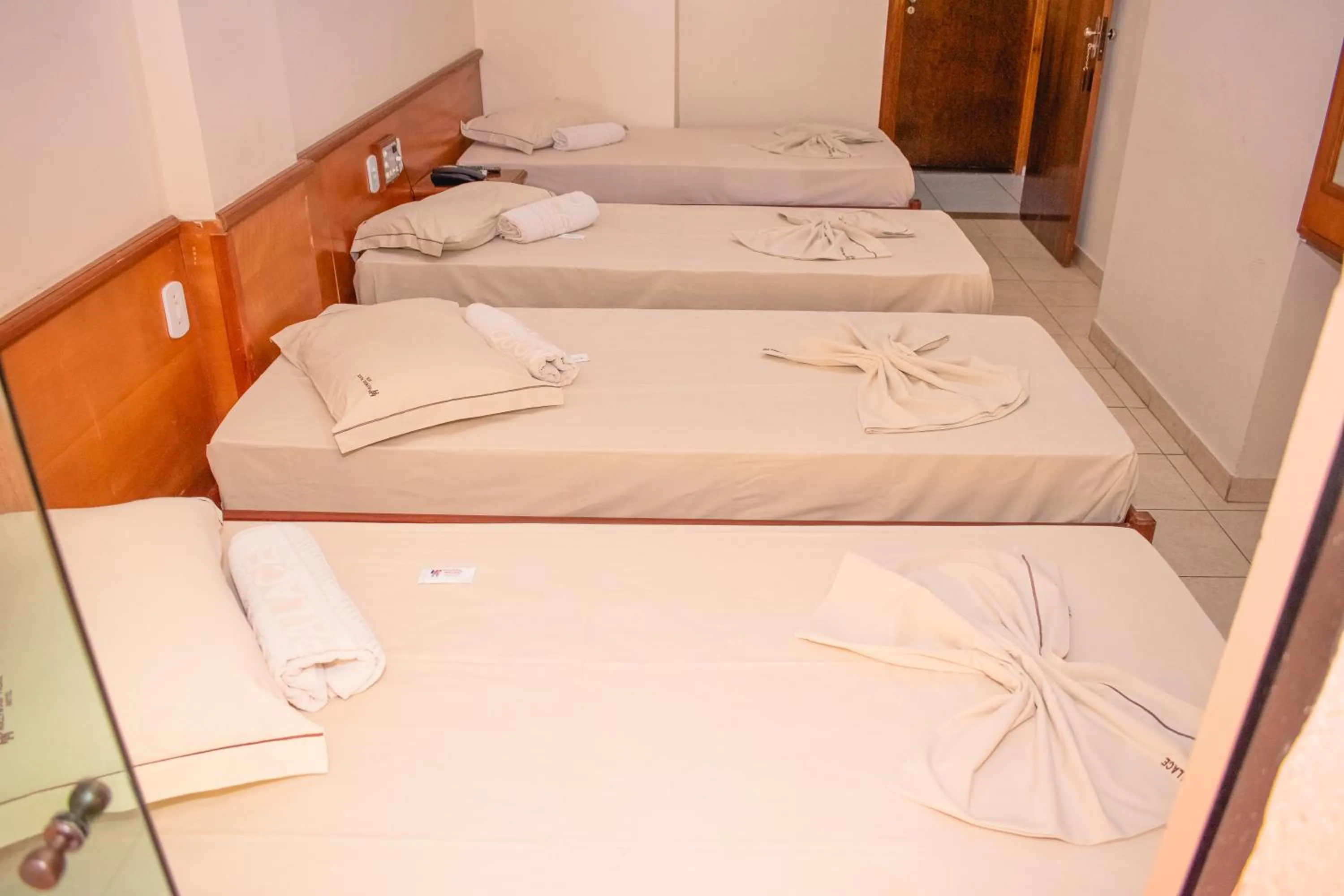 Bed in Hollywood Palace Hotel