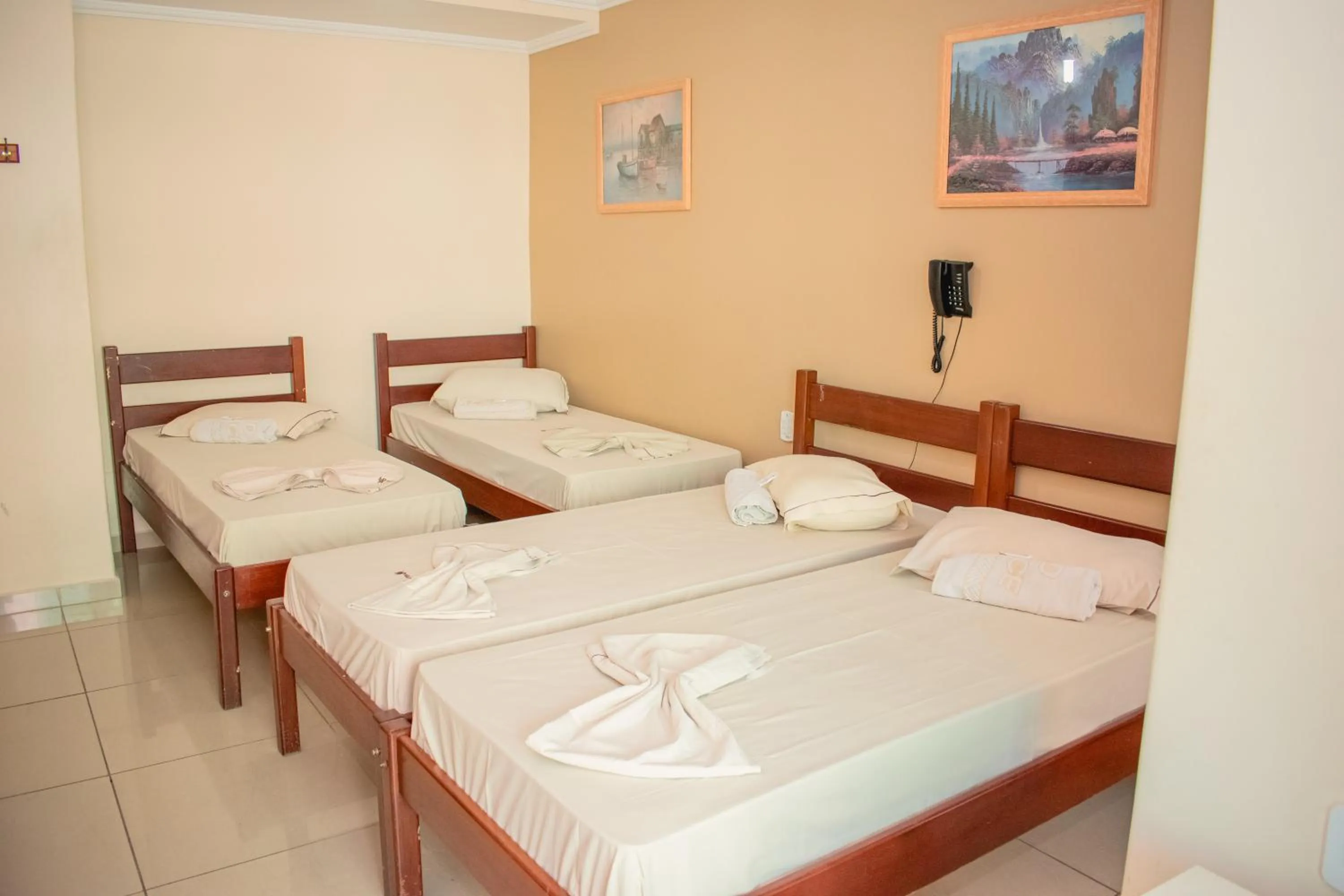 Bed in Hollywood Palace Hotel