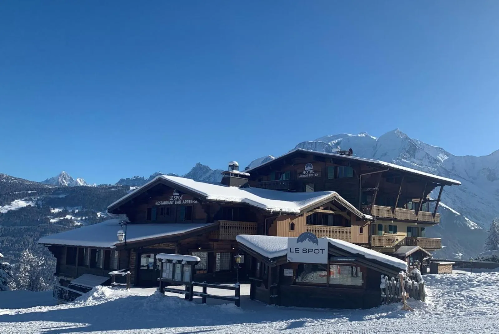 Property building in Hôtel Arbois Bettex