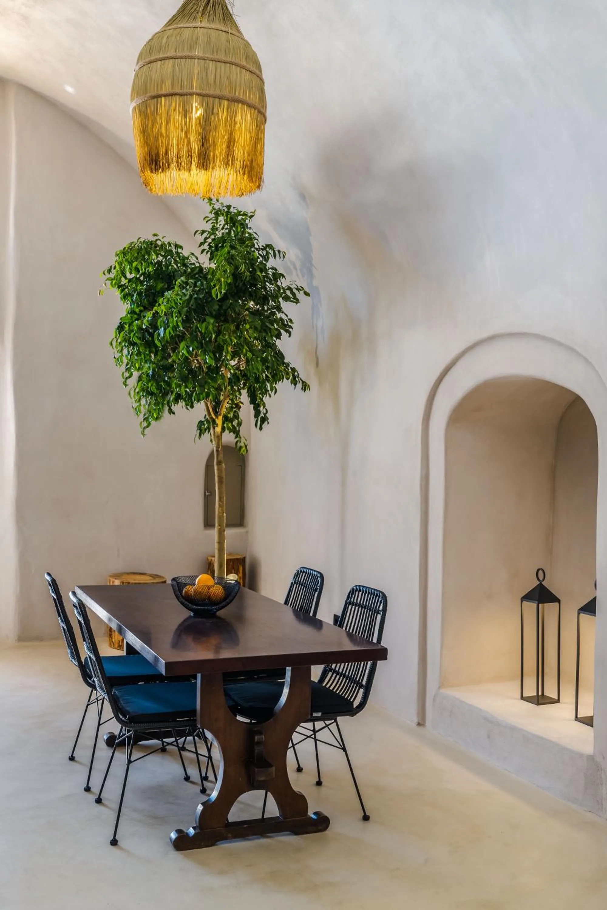 Dining area in Phaos 1870, A restored Winery