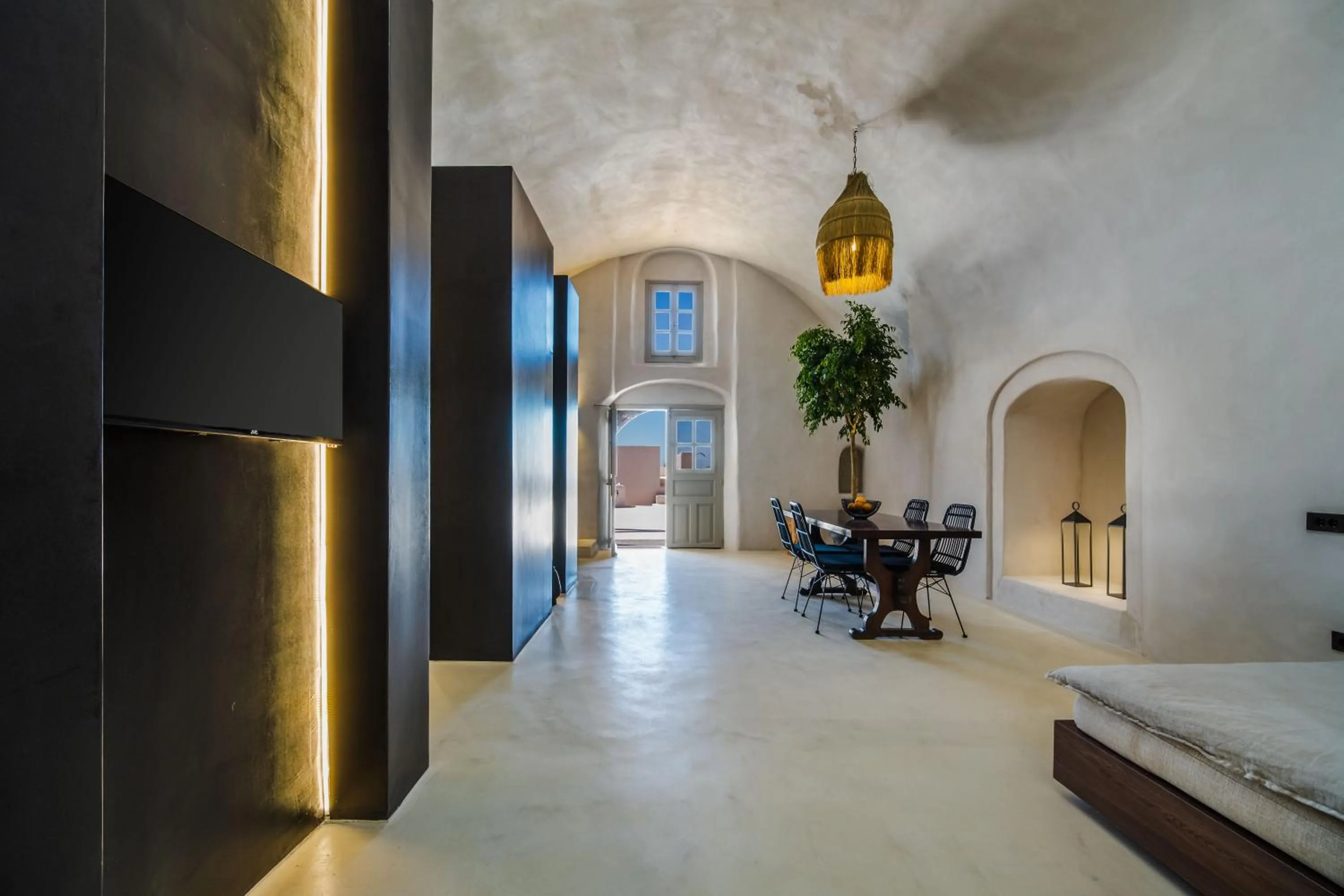 Living room, Bed in Phaos 1870, A restored Winery