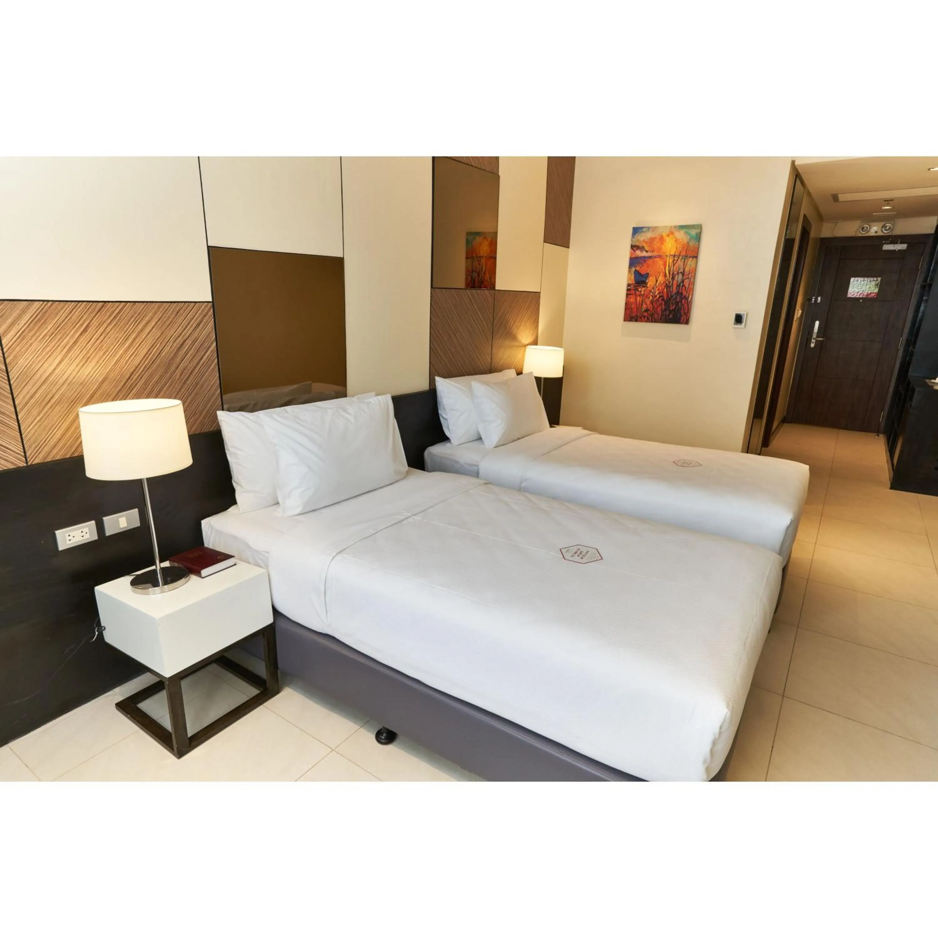 Bed in Summit Hotel Tacloban