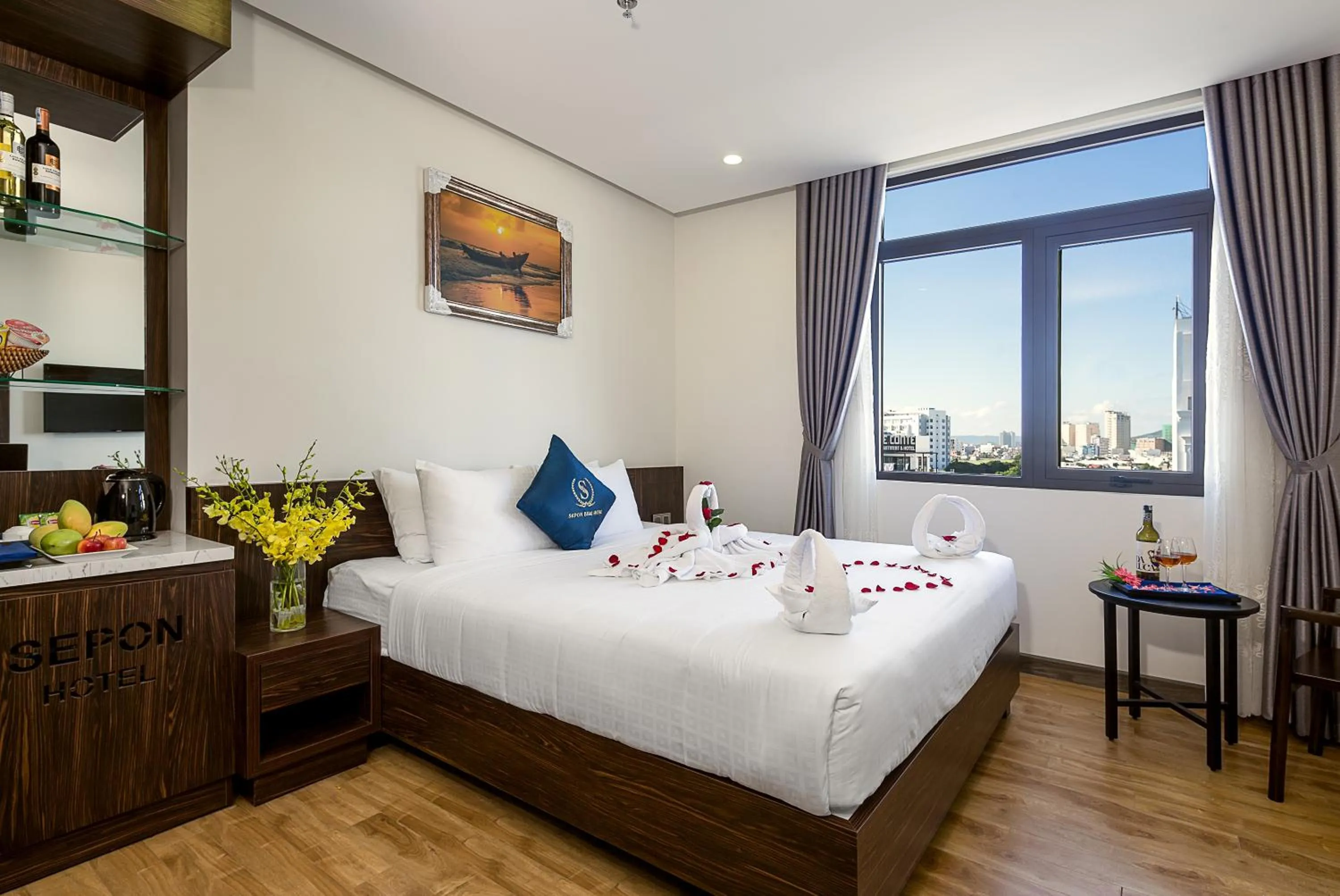 Bed in Sepon Blue Hotel