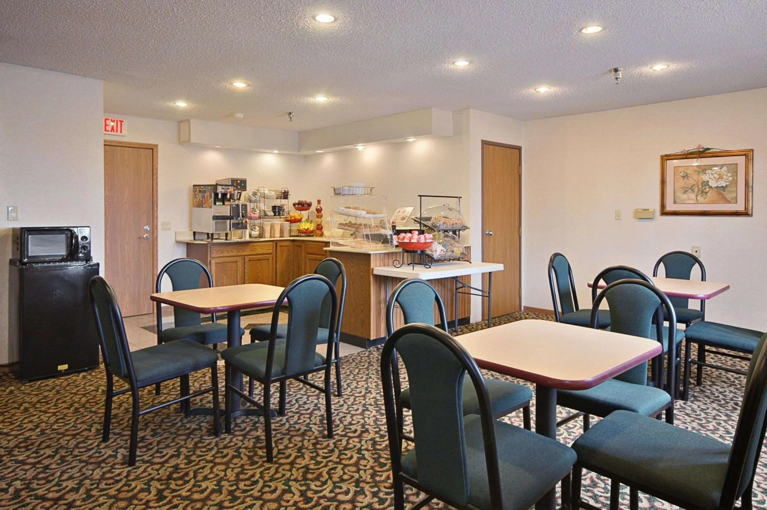 Restaurant/places to eat in Super 8 by Wyndham Crawfordsville