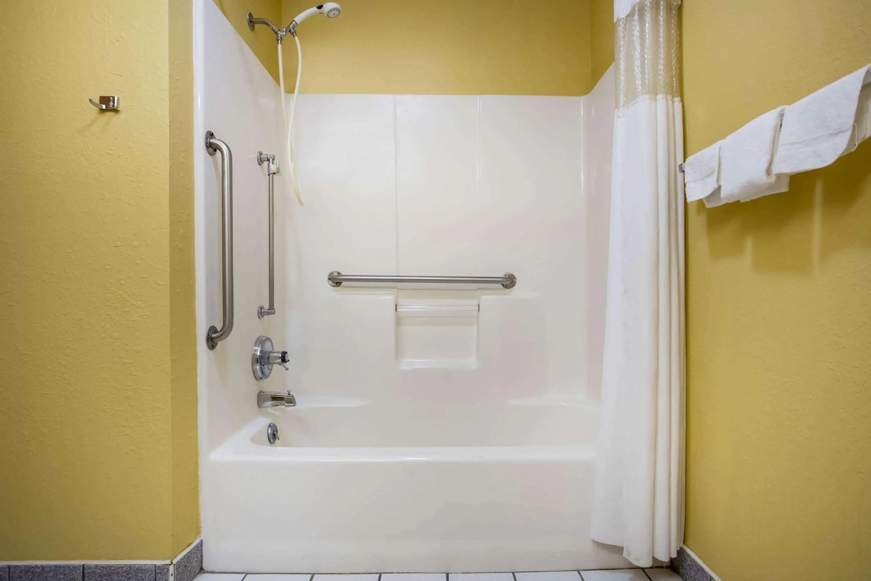 Bathroom in Super 8 by Wyndham Crawfordsville