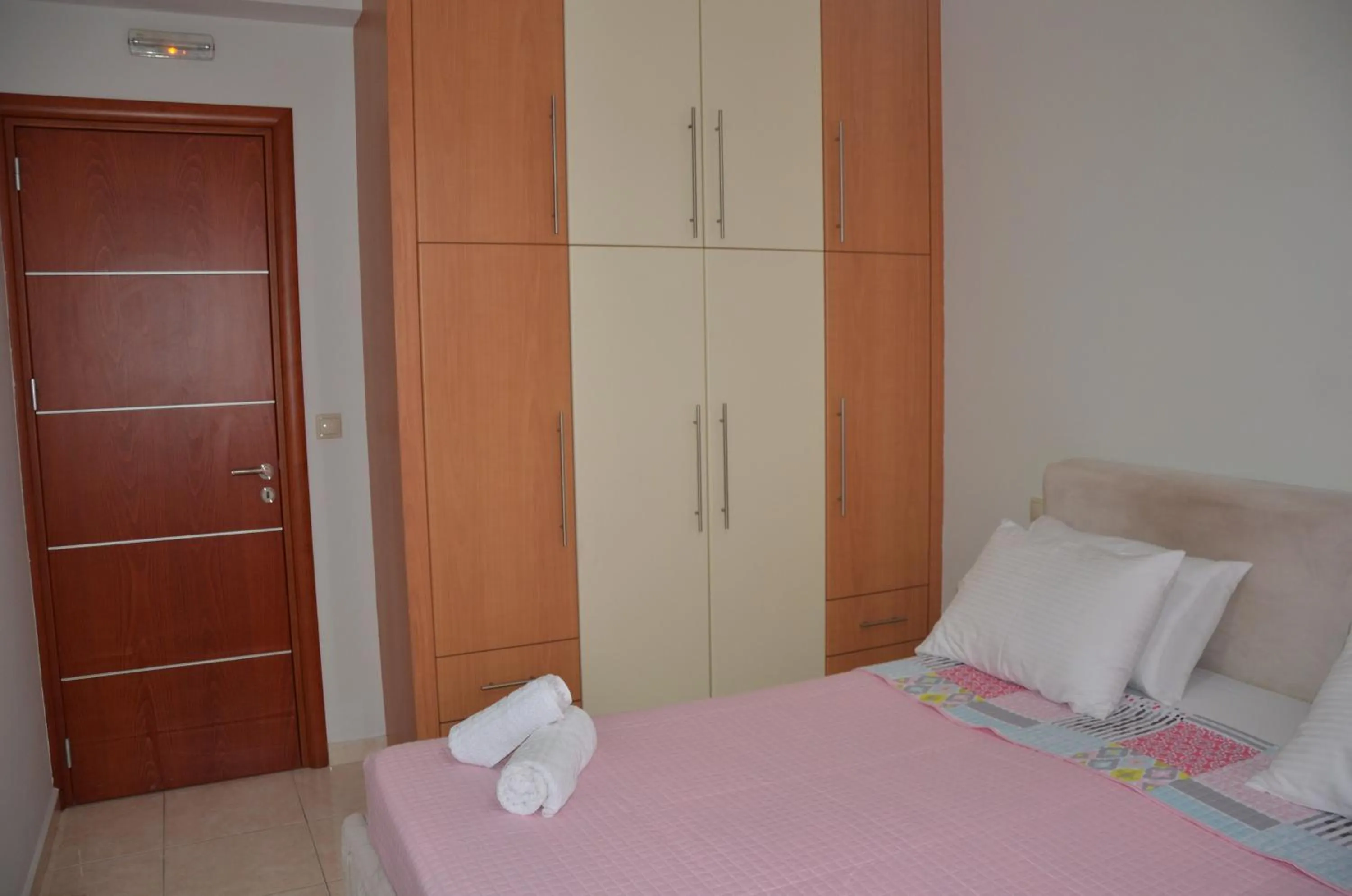 Bedroom, Bed in Platoni Elite Villas
