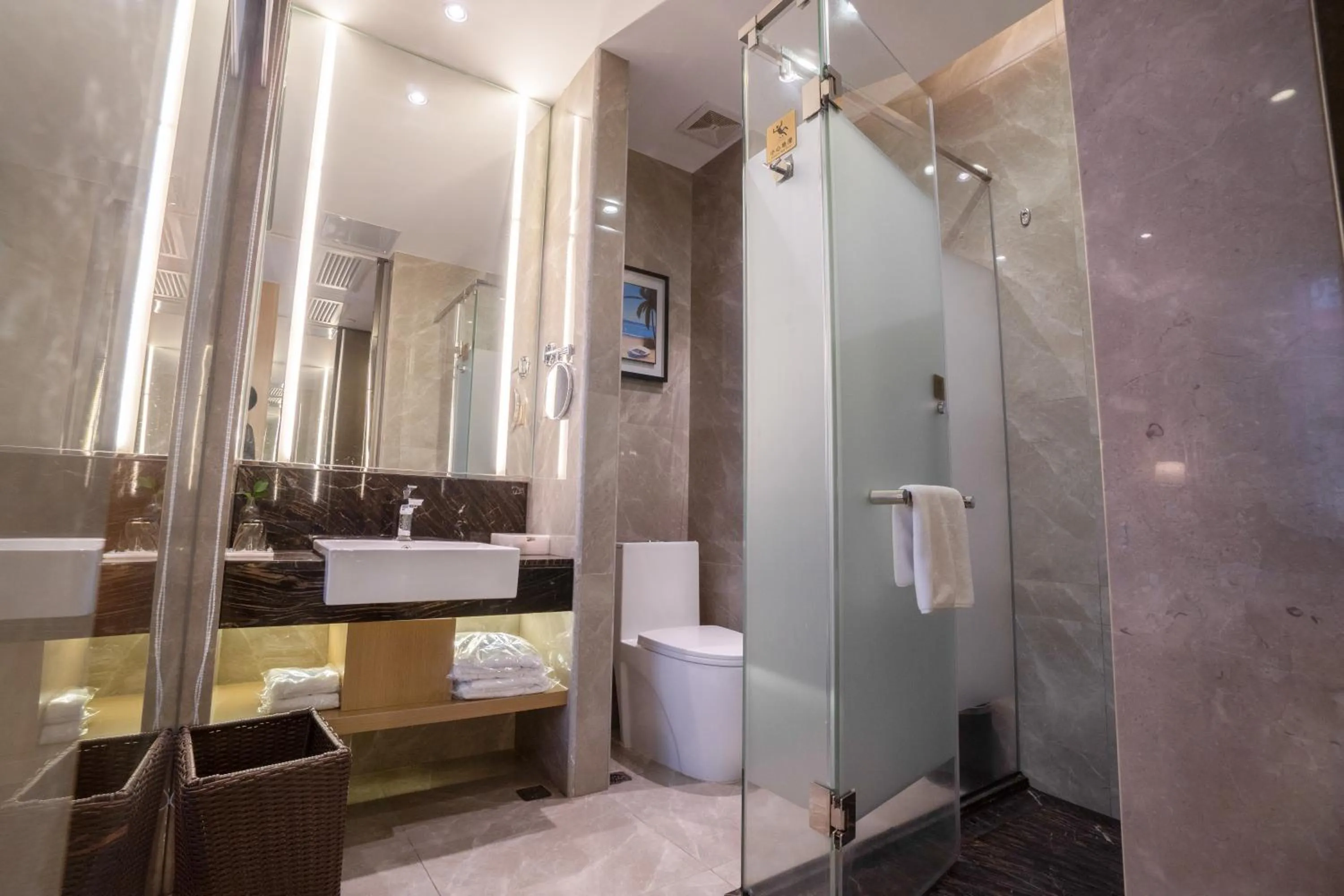 Taishan He Style Hotel