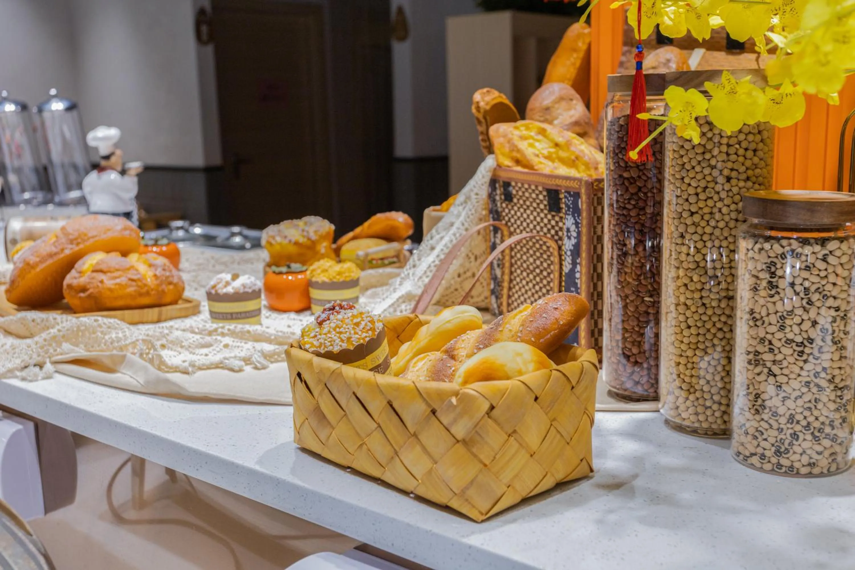 Restaurant/places to eat in Taishan He Style Hotel