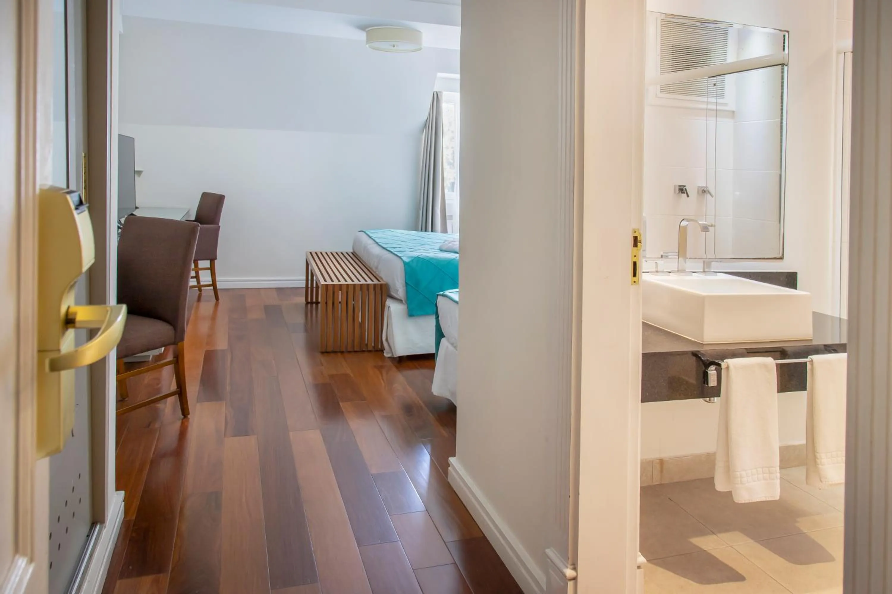 Photo of the whole room in Hotel Serra da Estrela