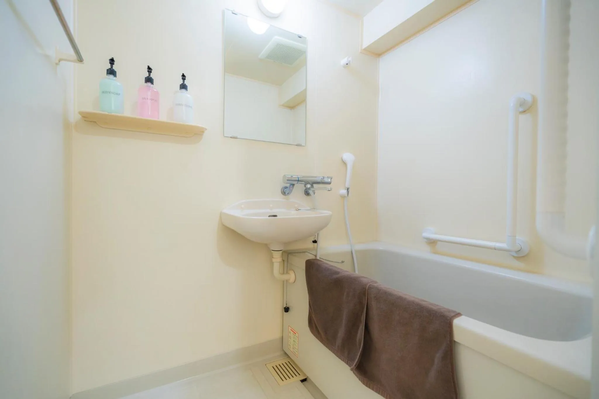 Bathroom in Apartment HOTEL KIRO Kyoto STATION