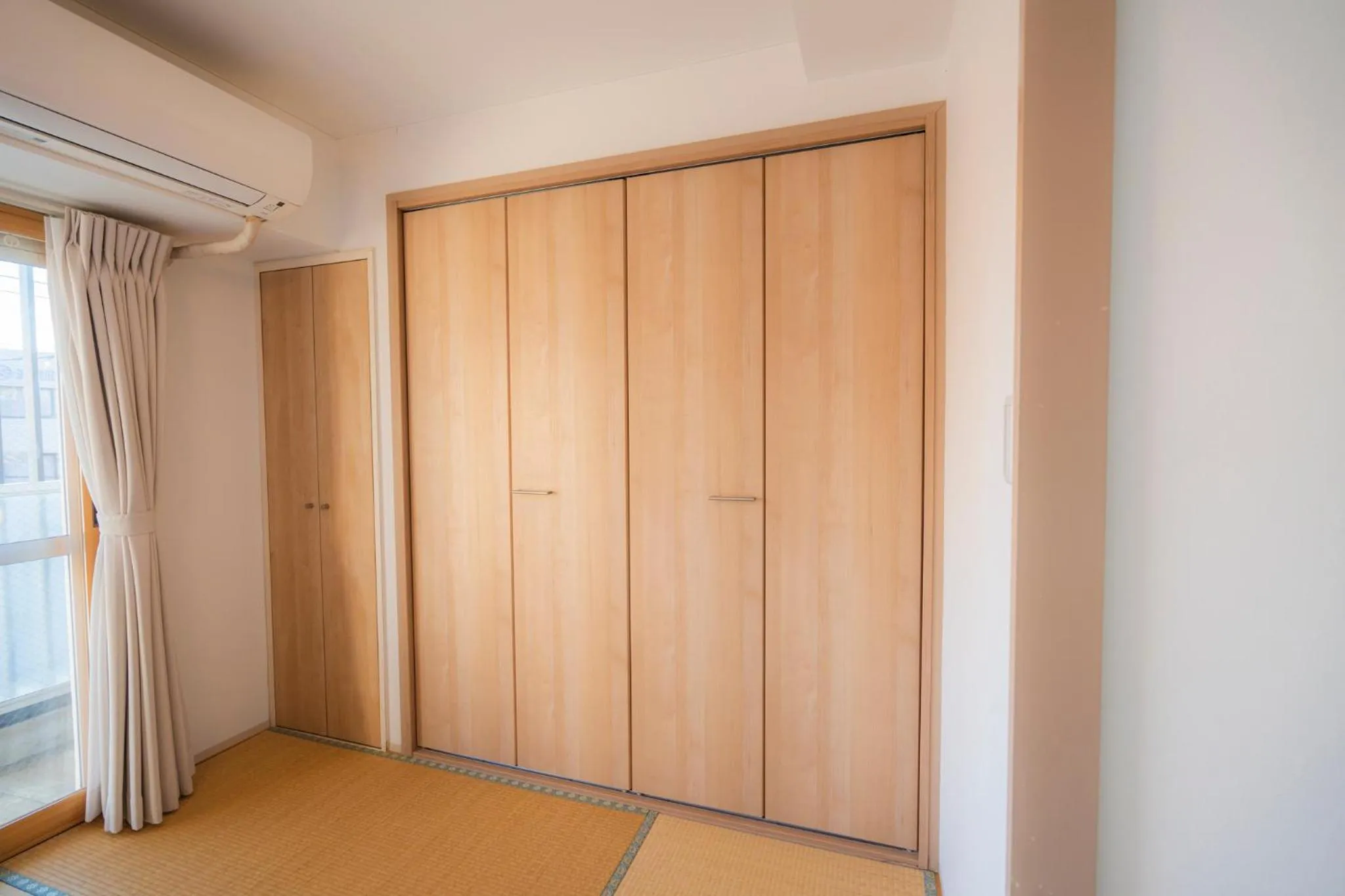 wardrobe in Apartment HOTEL KIRO Kyoto STATION