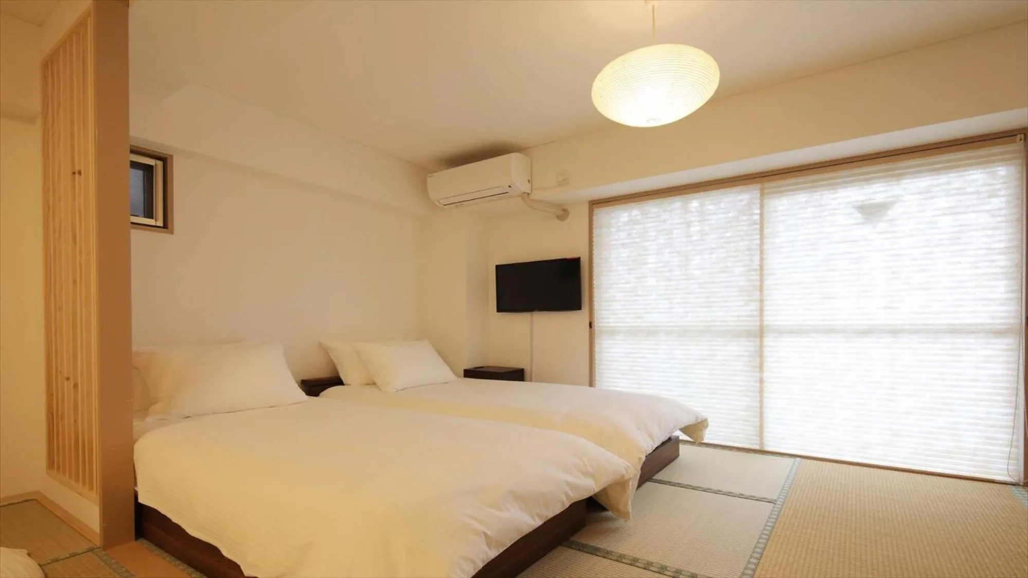 Balcony/Terrace, Bed in Apartment HOTEL KIRO Kyoto STATION