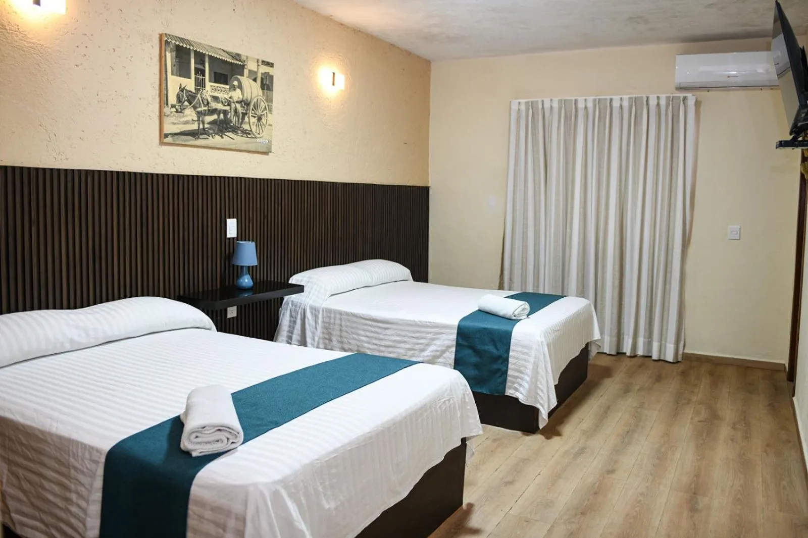 Bed in Hotel Uxulkah