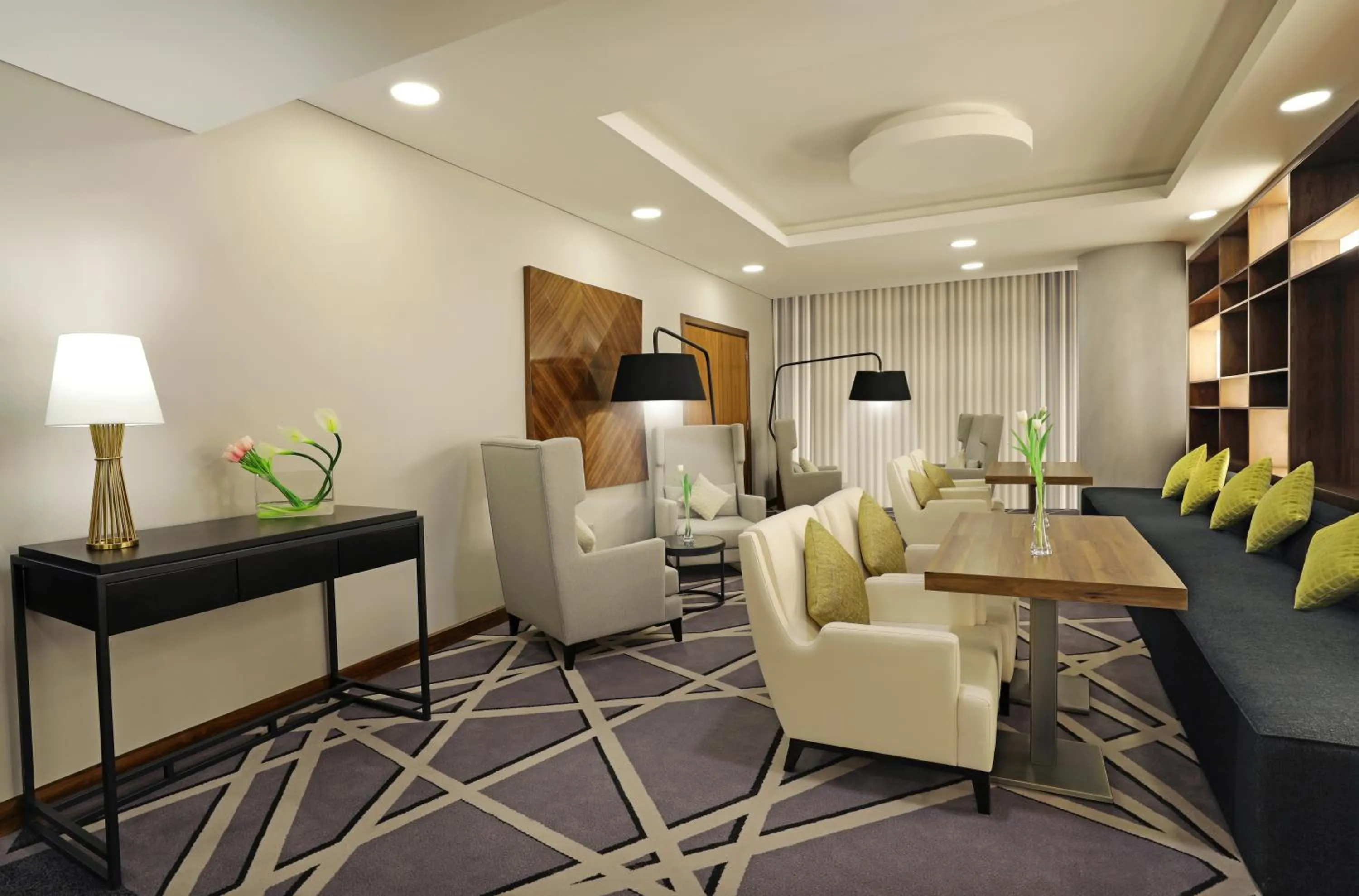 Lounge or bar in Millennium Madinah Airport