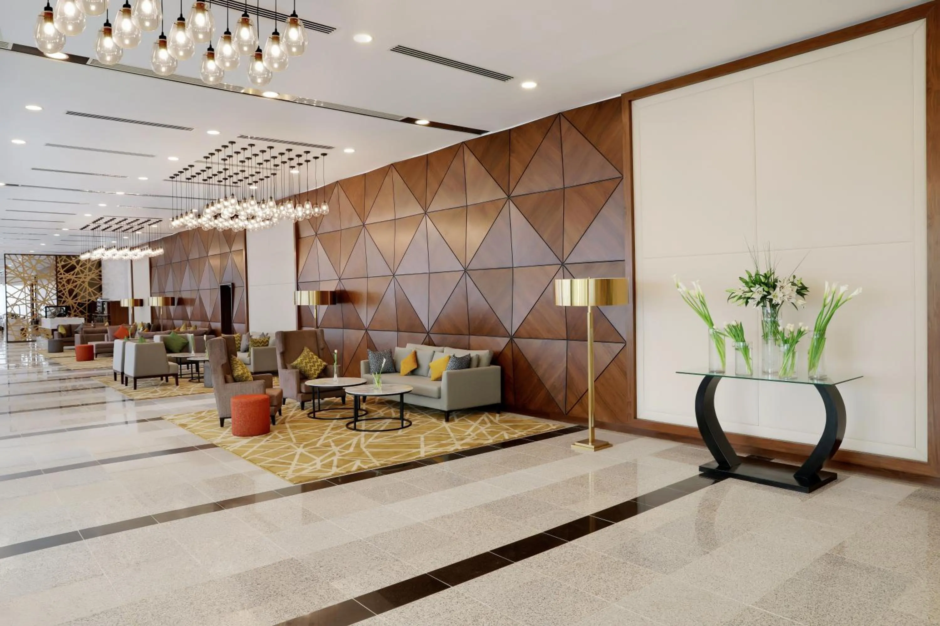 Lobby or reception in Millennium Madinah Airport