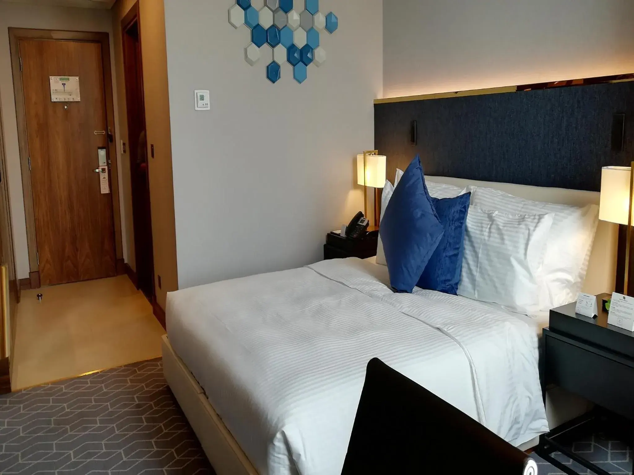 Deluxe King Room in Millennium Madinah Airport Deluxe King Room in Millennium Madinah Airport