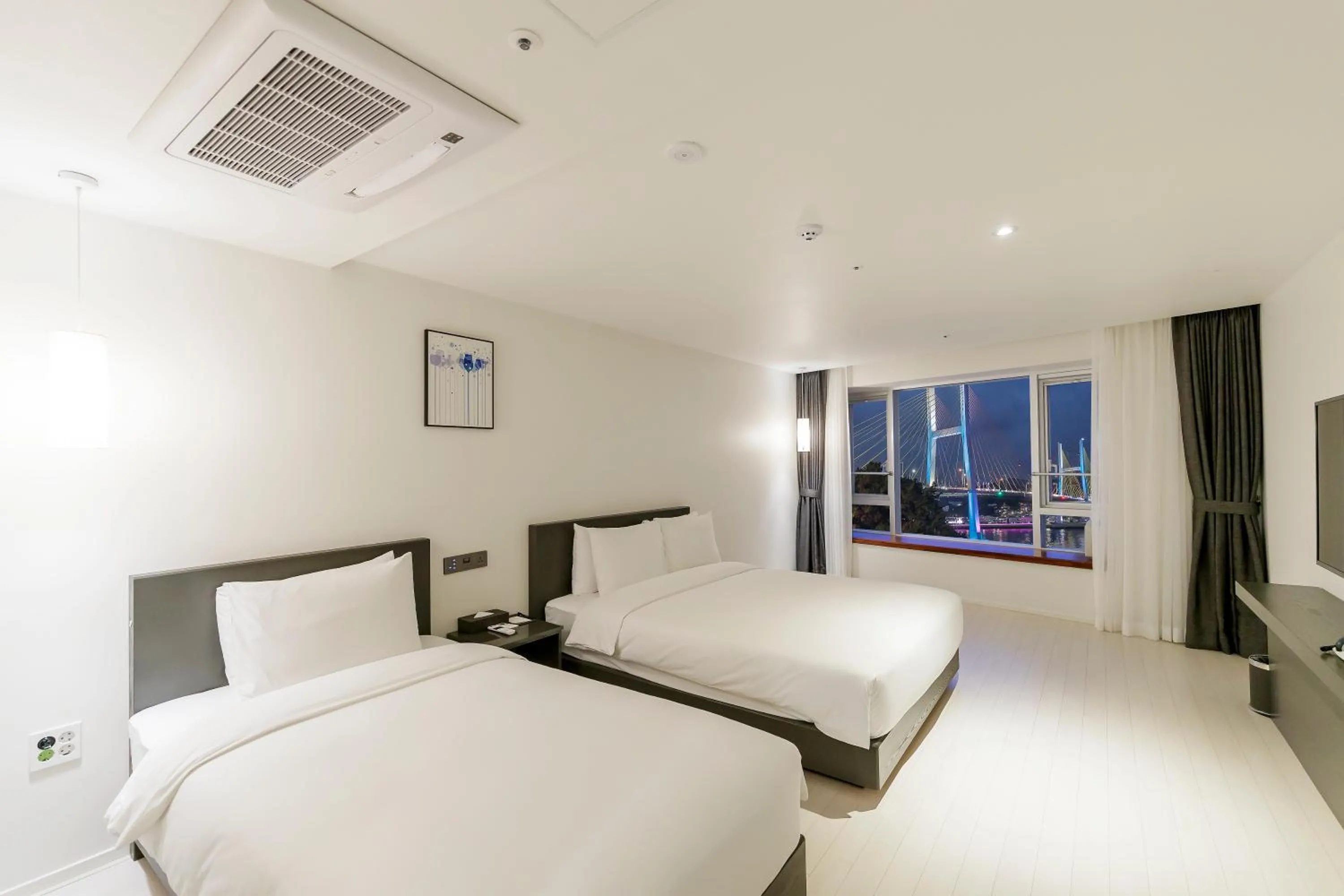 Bed in Yeosu Hotel Haven