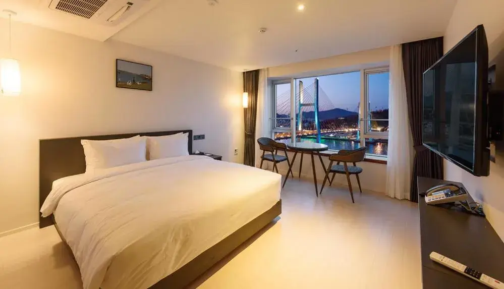 Double Ocean Bridge View in Yeosu Hotel Haven Double Ocean Bridge View in Yeosu Hotel Haven