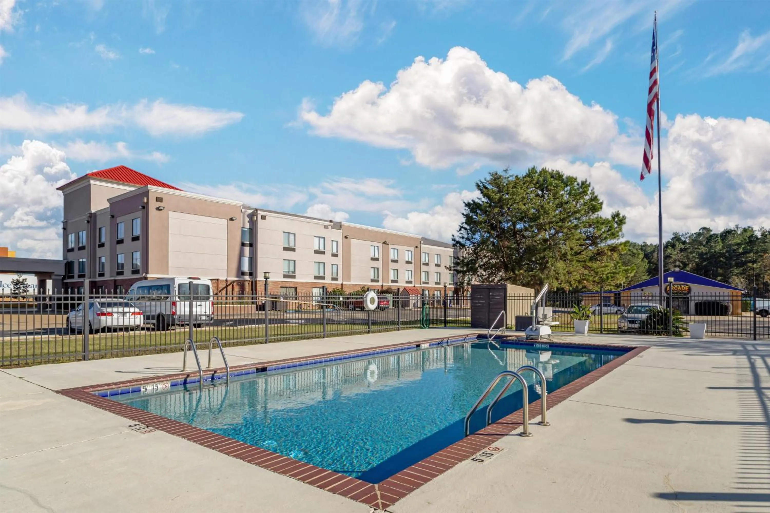 Pool view in Best Western Natchitoches Inn