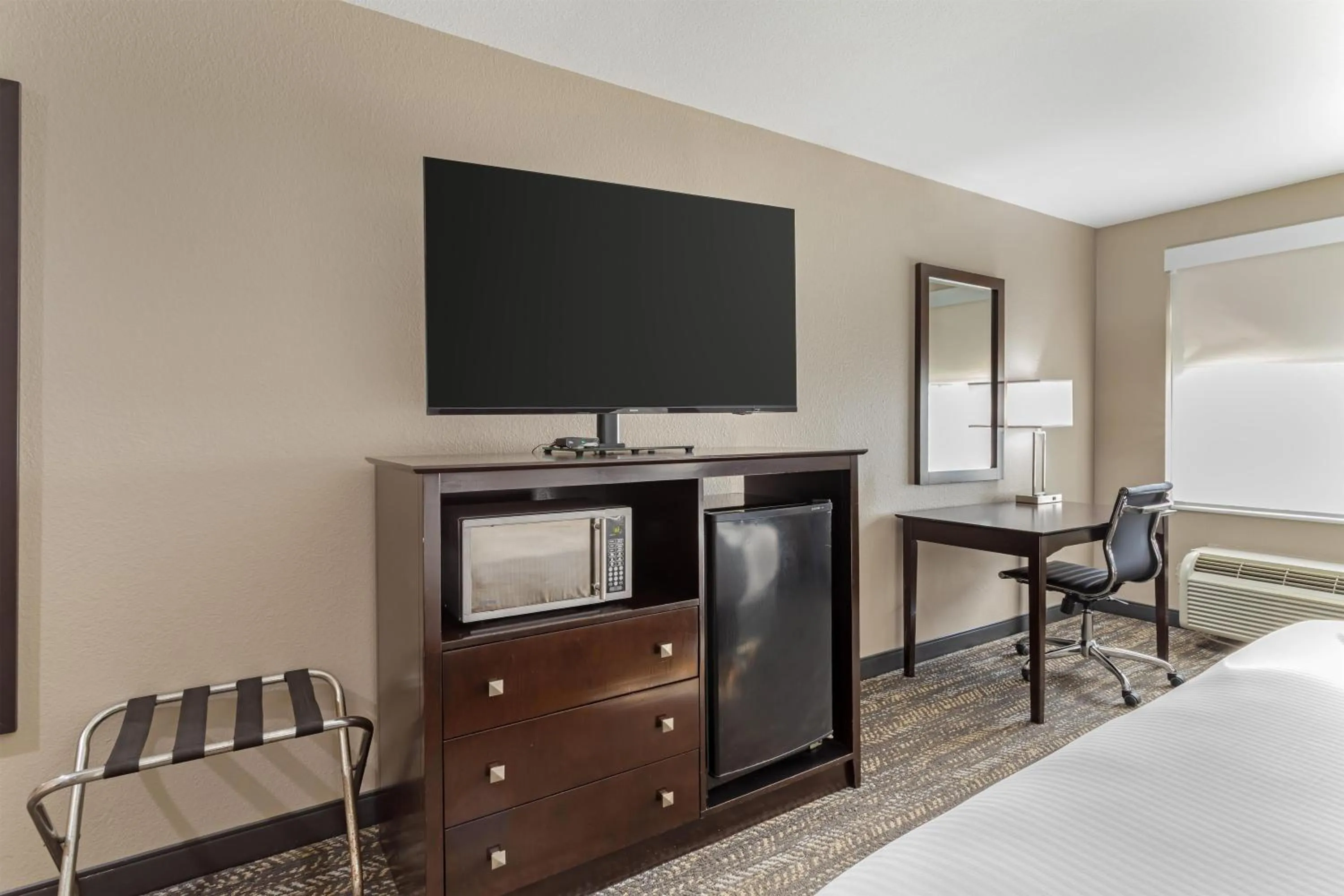 Bedroom, Bed in Best Western Natchitoches Inn