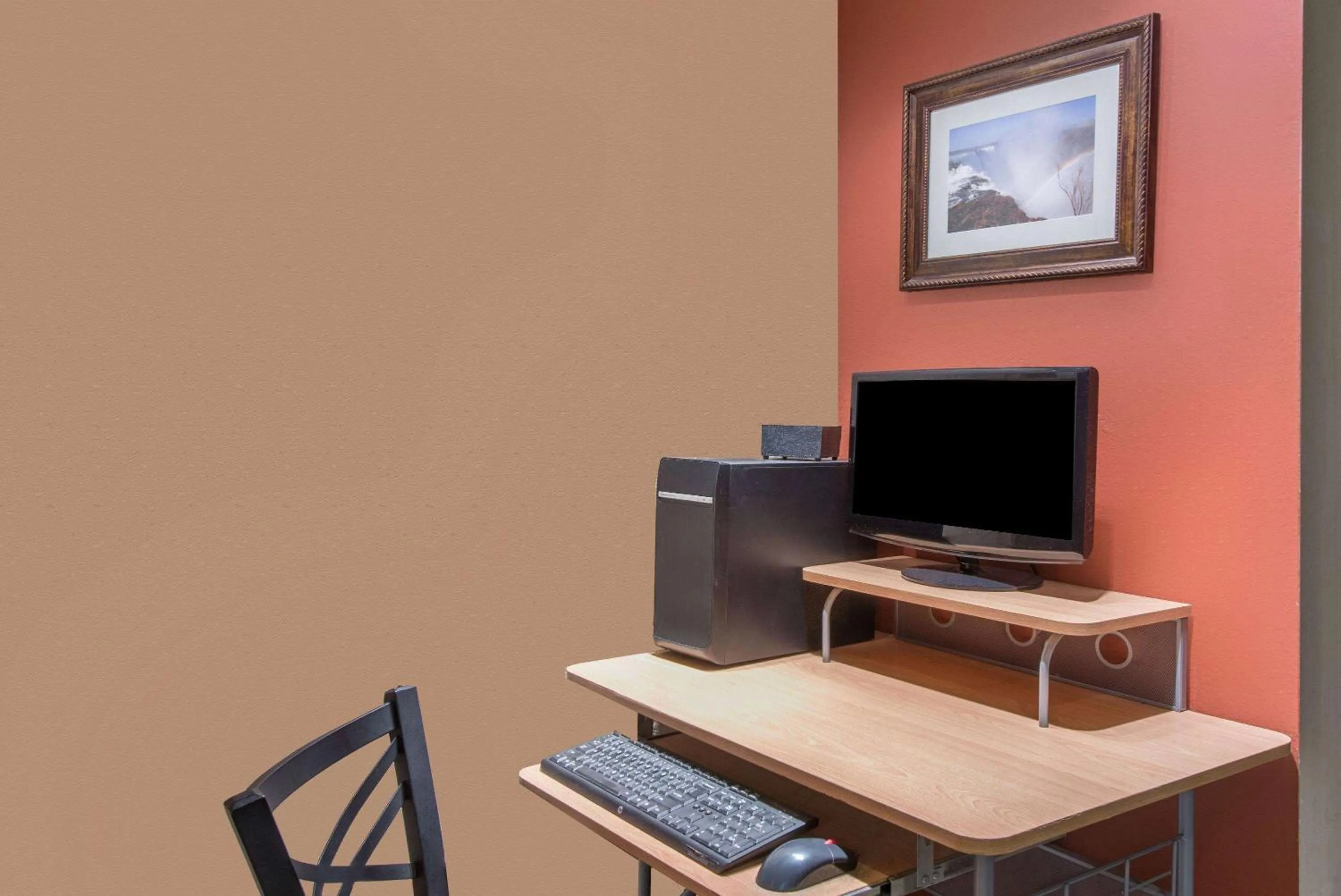 Business facilities in Super 8 by Wyndham Youngstown/Austintown