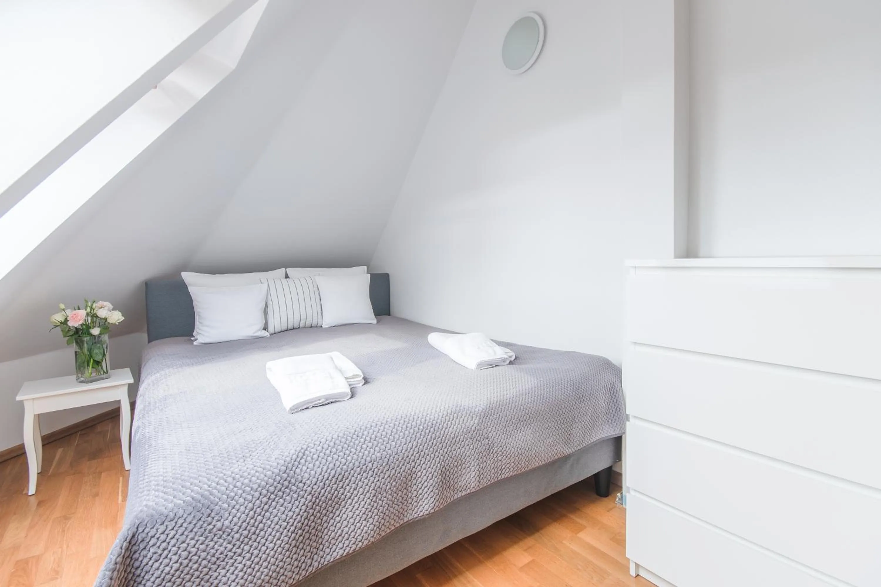 Bed in Riviera Residence Apartments