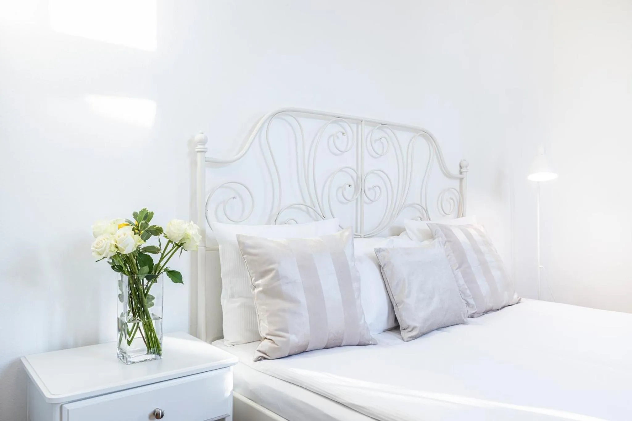 Bedroom, Bed in Riviera Residence Apartments