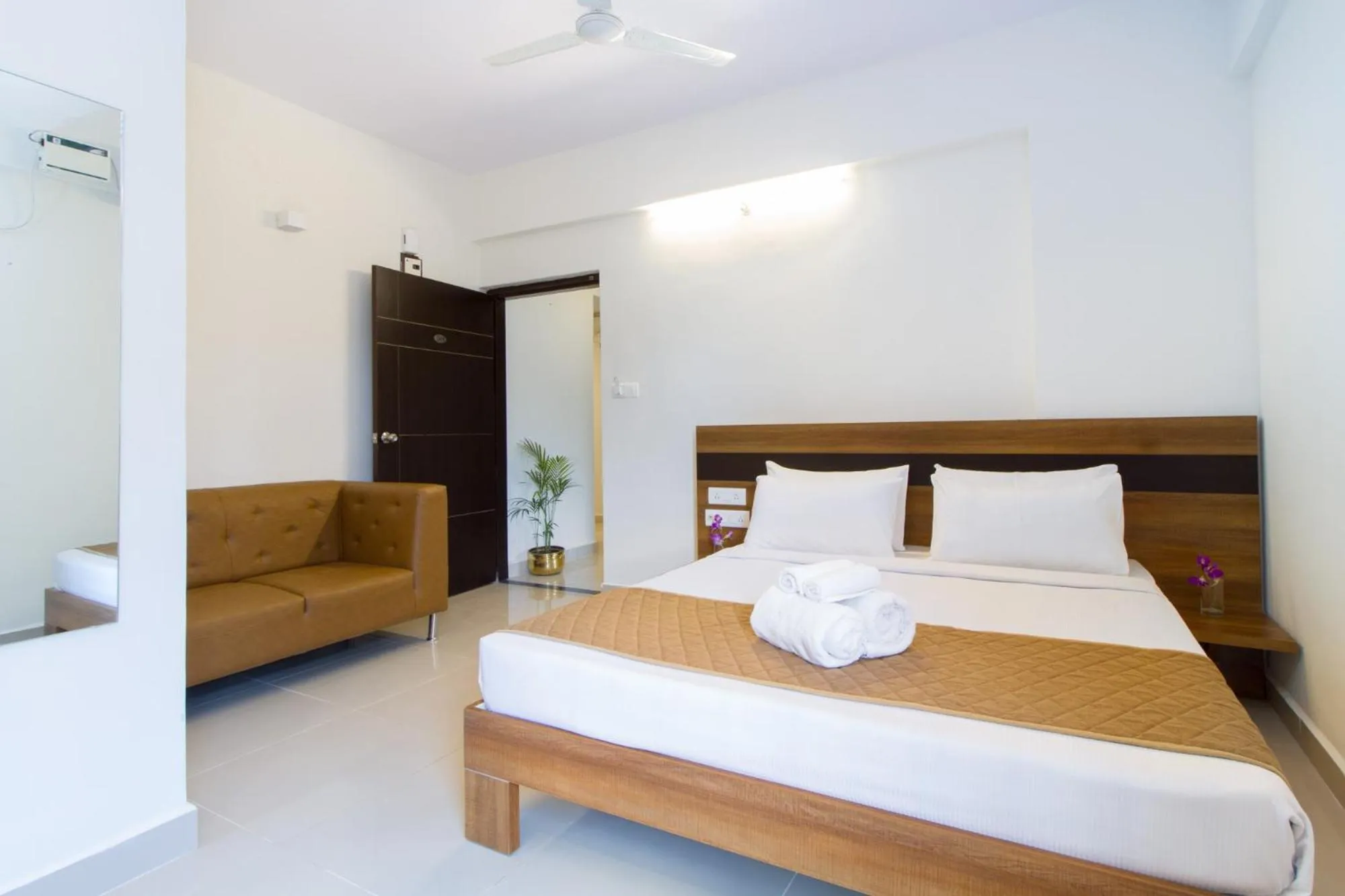 Bed in Sanctum Suites Whitefield Bangalore