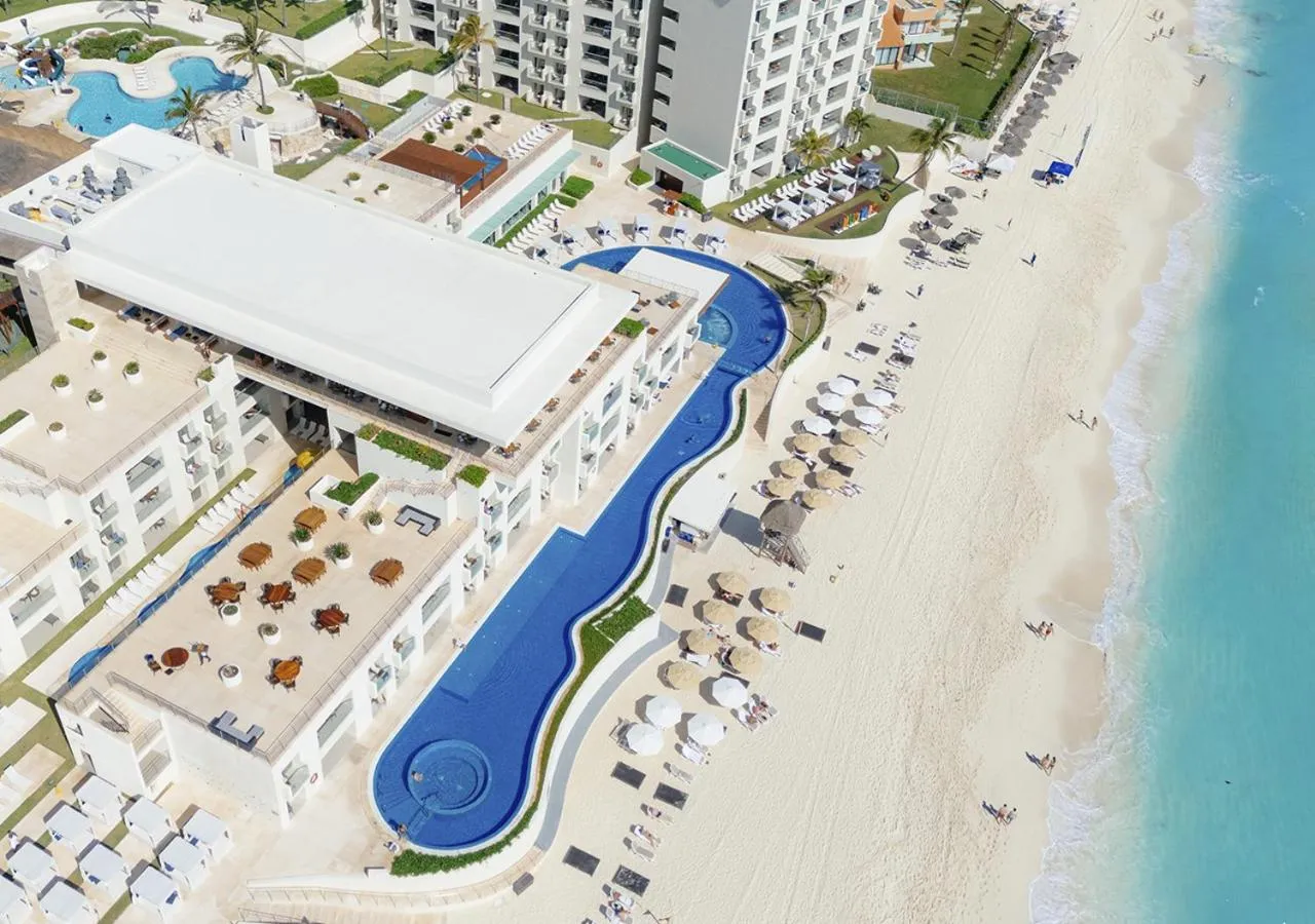Bird's eye view in Emporio Cancun - Buy All Inclusive Option