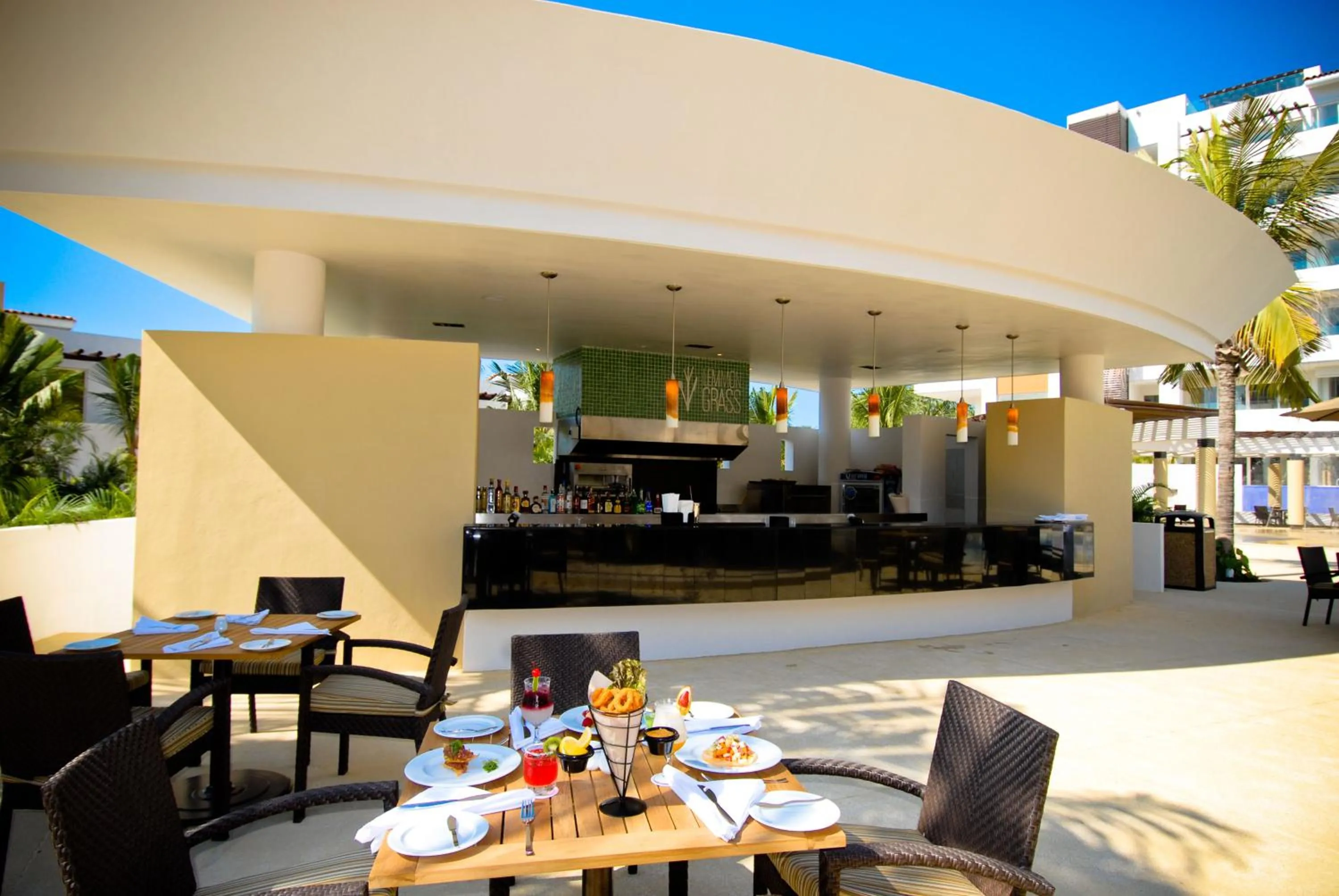 Restaurant/places to eat in Marival Distinct All-Suites & World Spa - Handwritten Collection