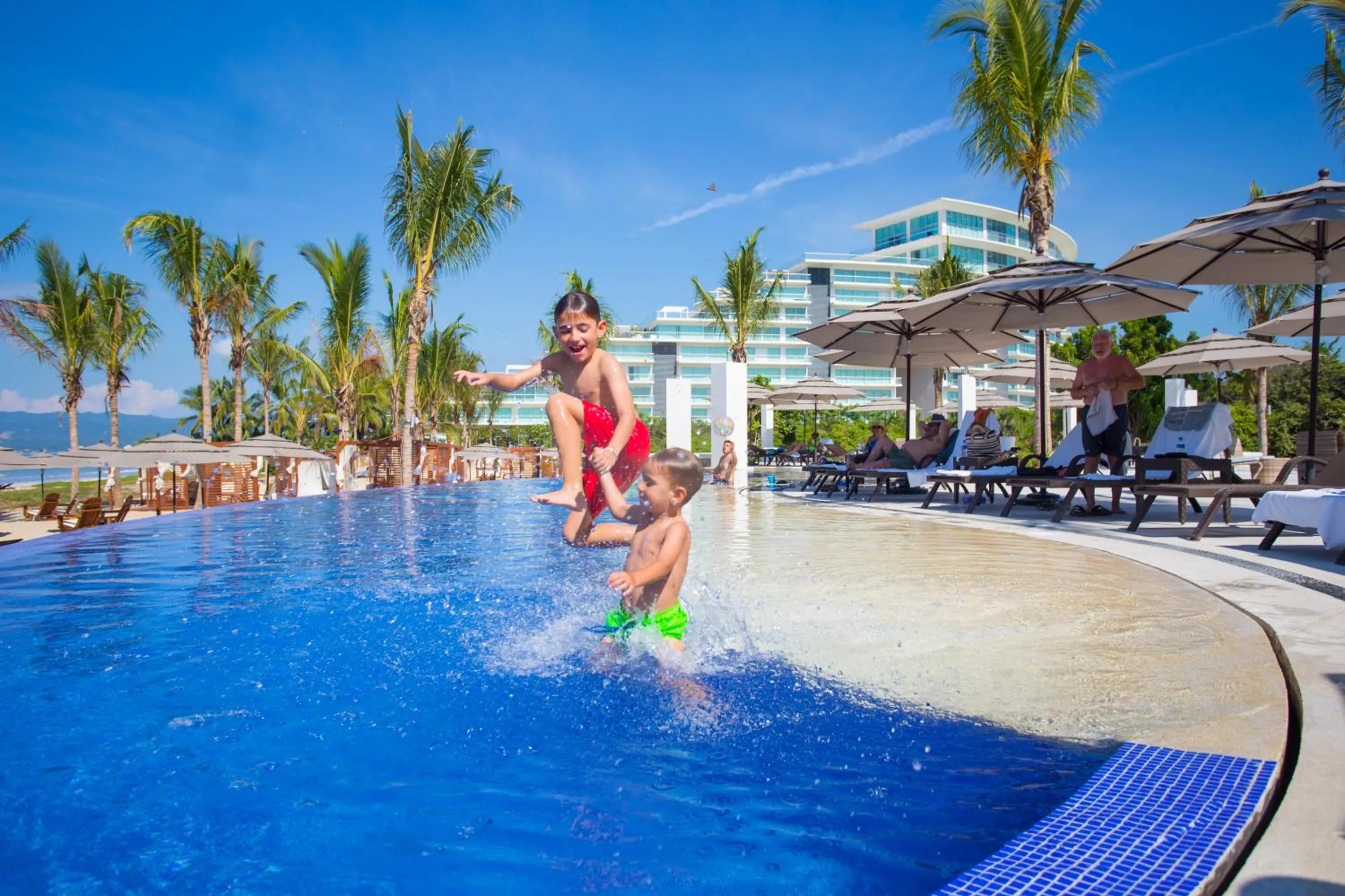 Swimming pool in Marival Distinct All-Suites & World Spa - Handwritten Collection