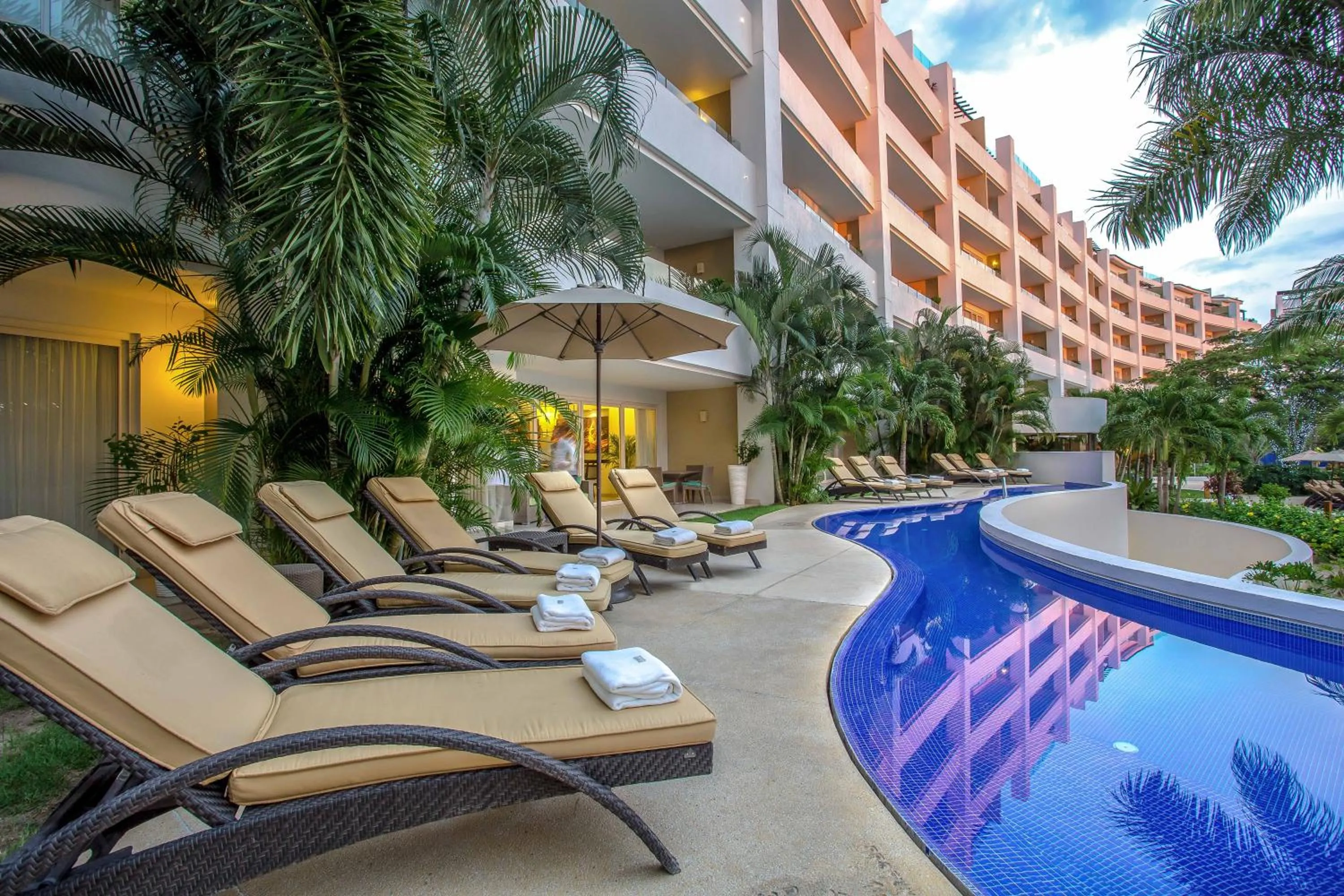 Swimming pool in Marival Distinct All-Suites & World Spa - Handwritten Collection