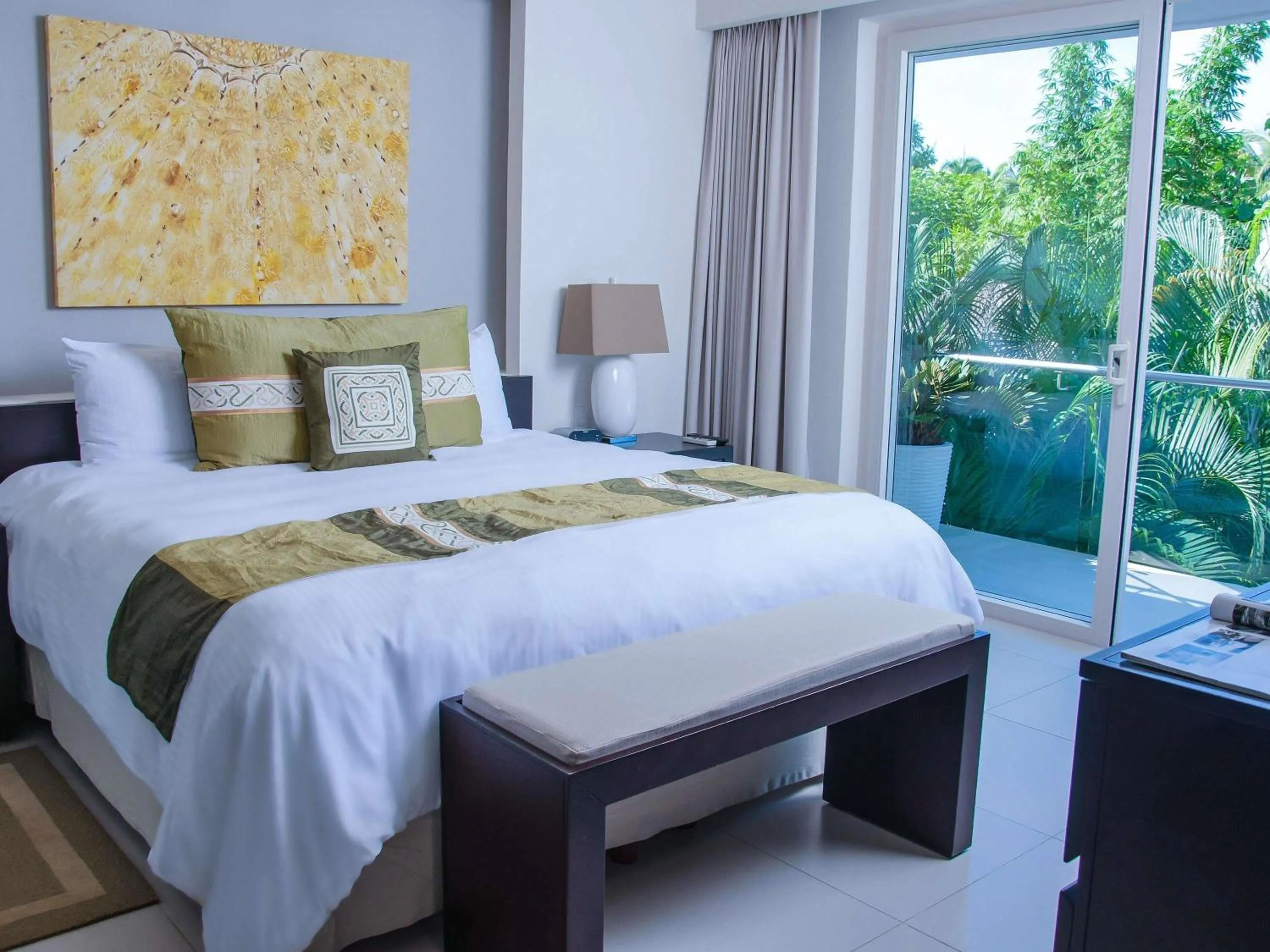 Bedroom, Bed in Marival Distinct All-Suites & World Spa - Handwritten Collection