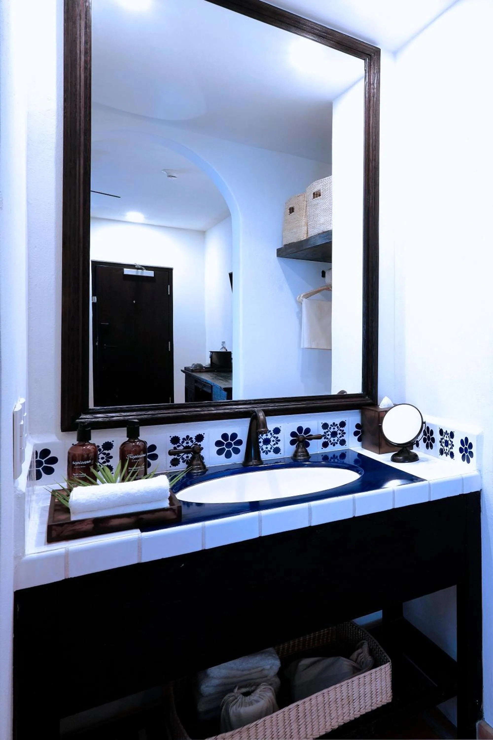 Bathroom in Tropicana Los Cabos, Tapestry Collection by Hilton