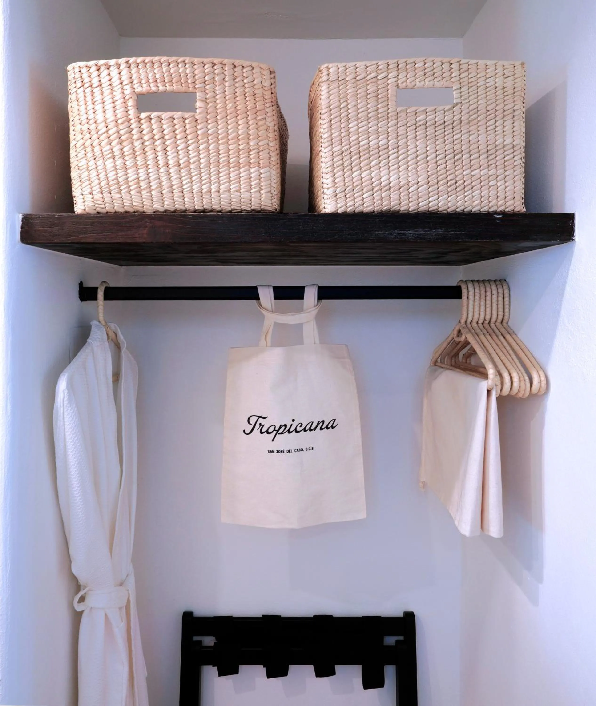 Bedroom in Tropicana Los Cabos, Tapestry Collection by Hilton