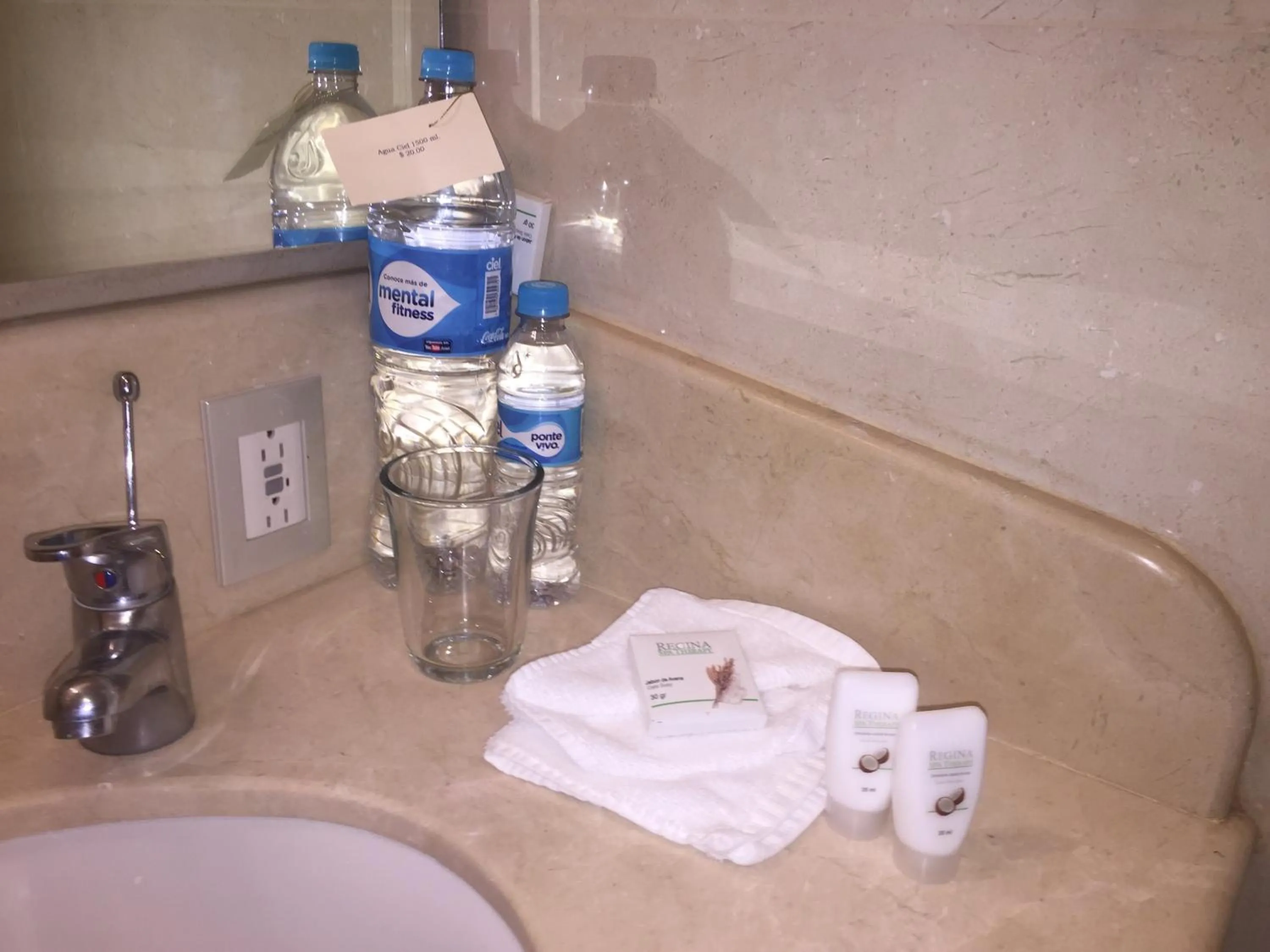 Bathroom in Casa Torres