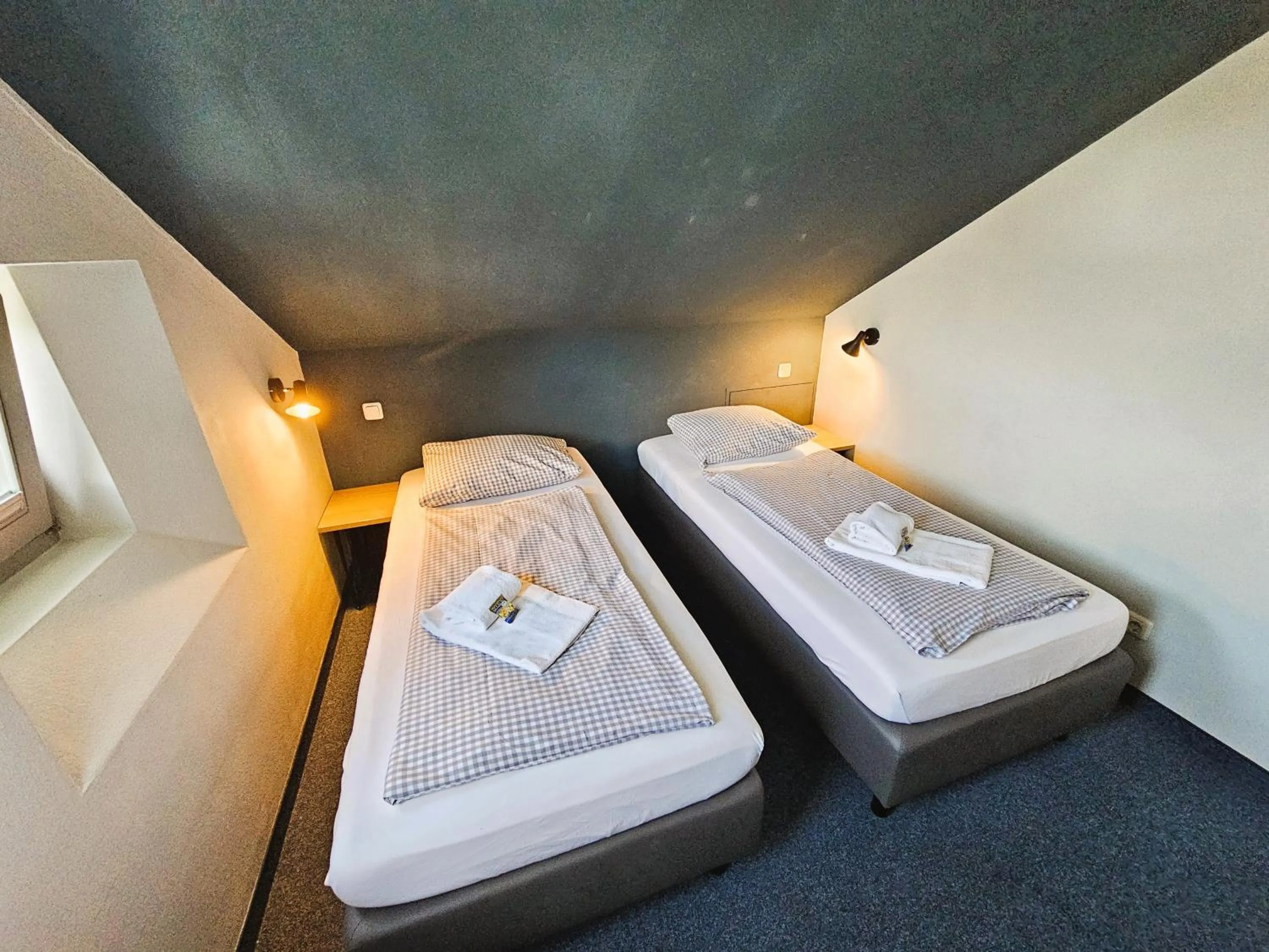 Photo of the whole room, Bed in ARRIVEL Pension Pliening - bisher Novitel