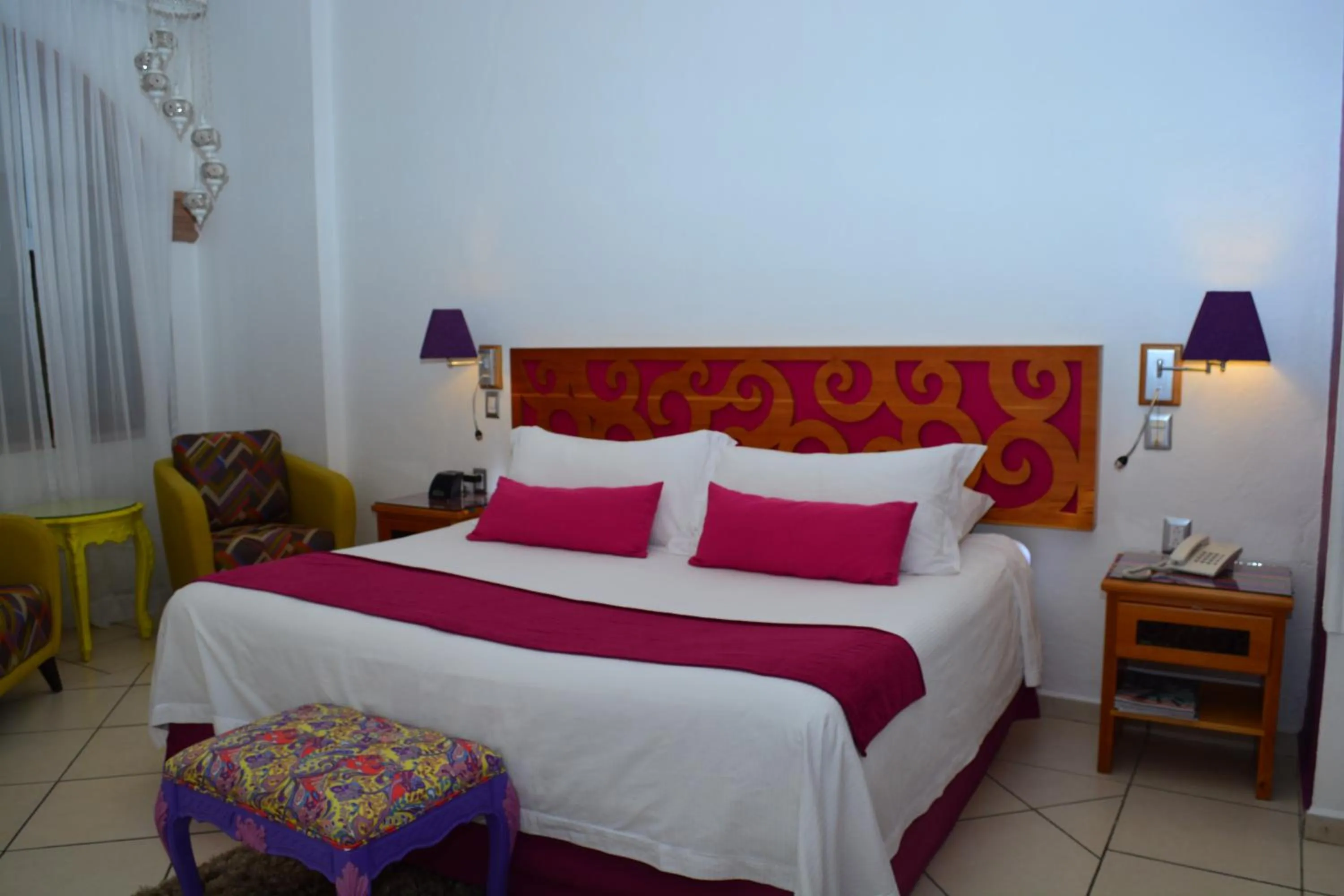 Photo of the whole room, Bed in Boutique Pueblo Lindo