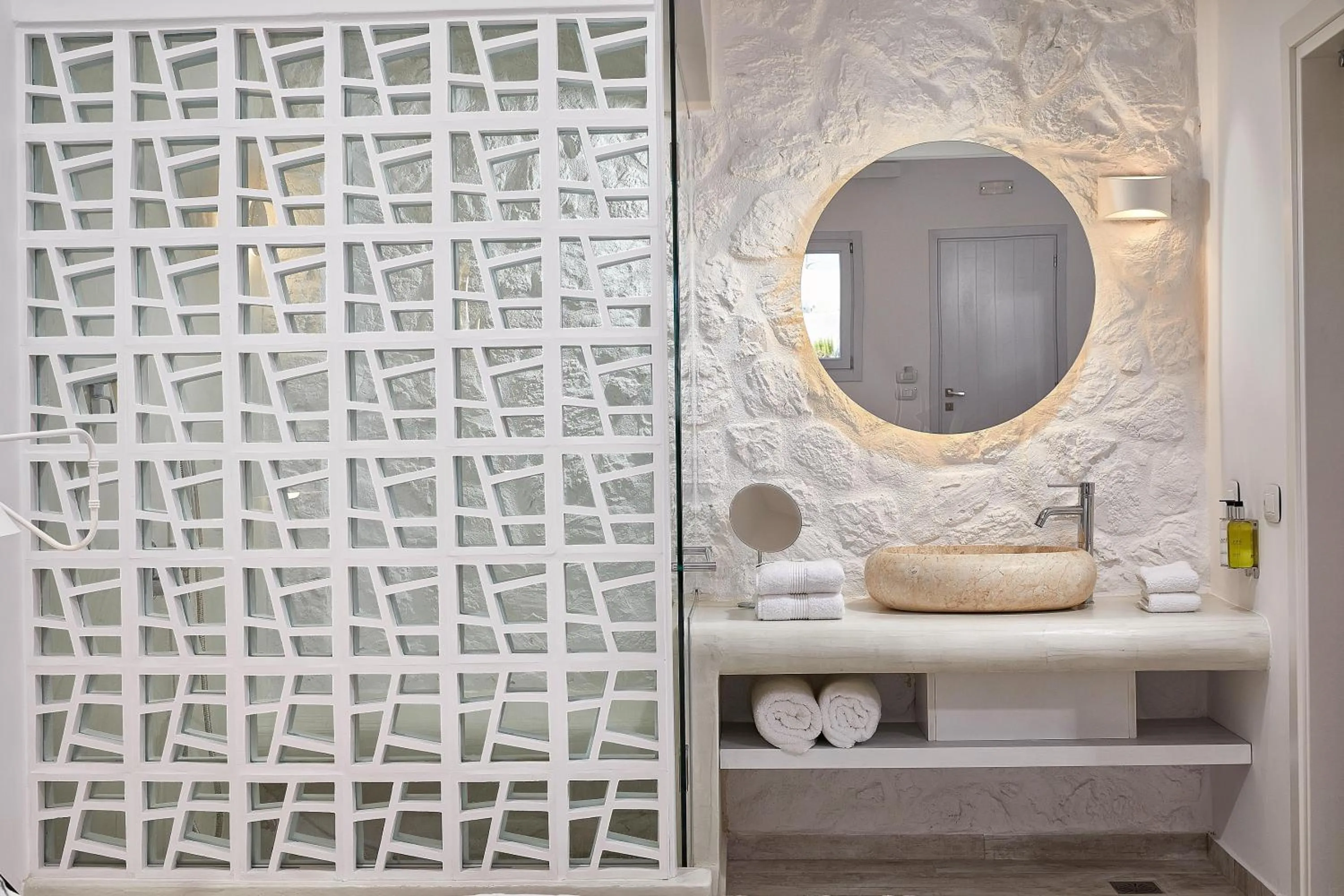 Bathroom in Petri Suites